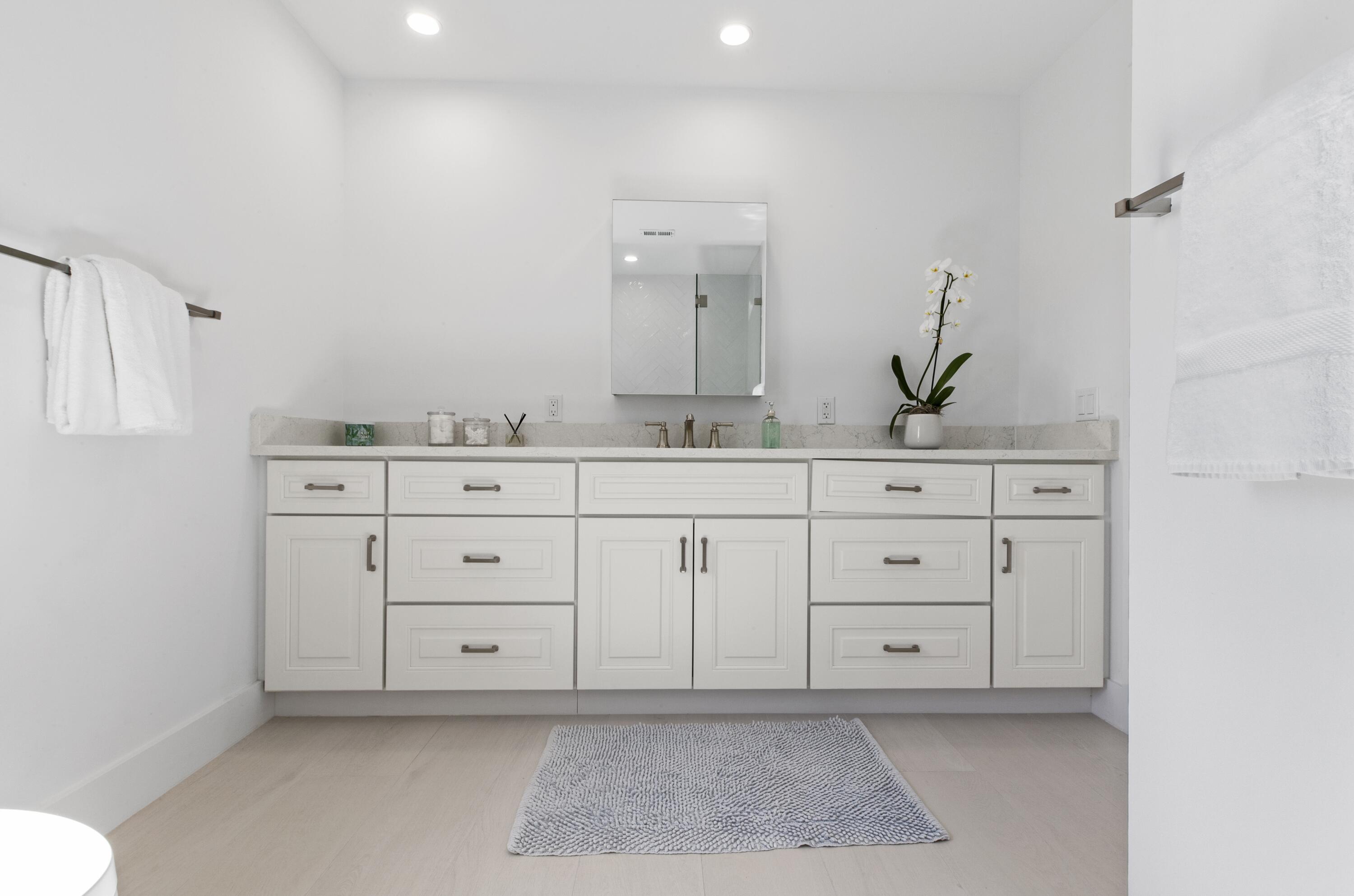 116 N Beach, Jupiter Island FL 33455