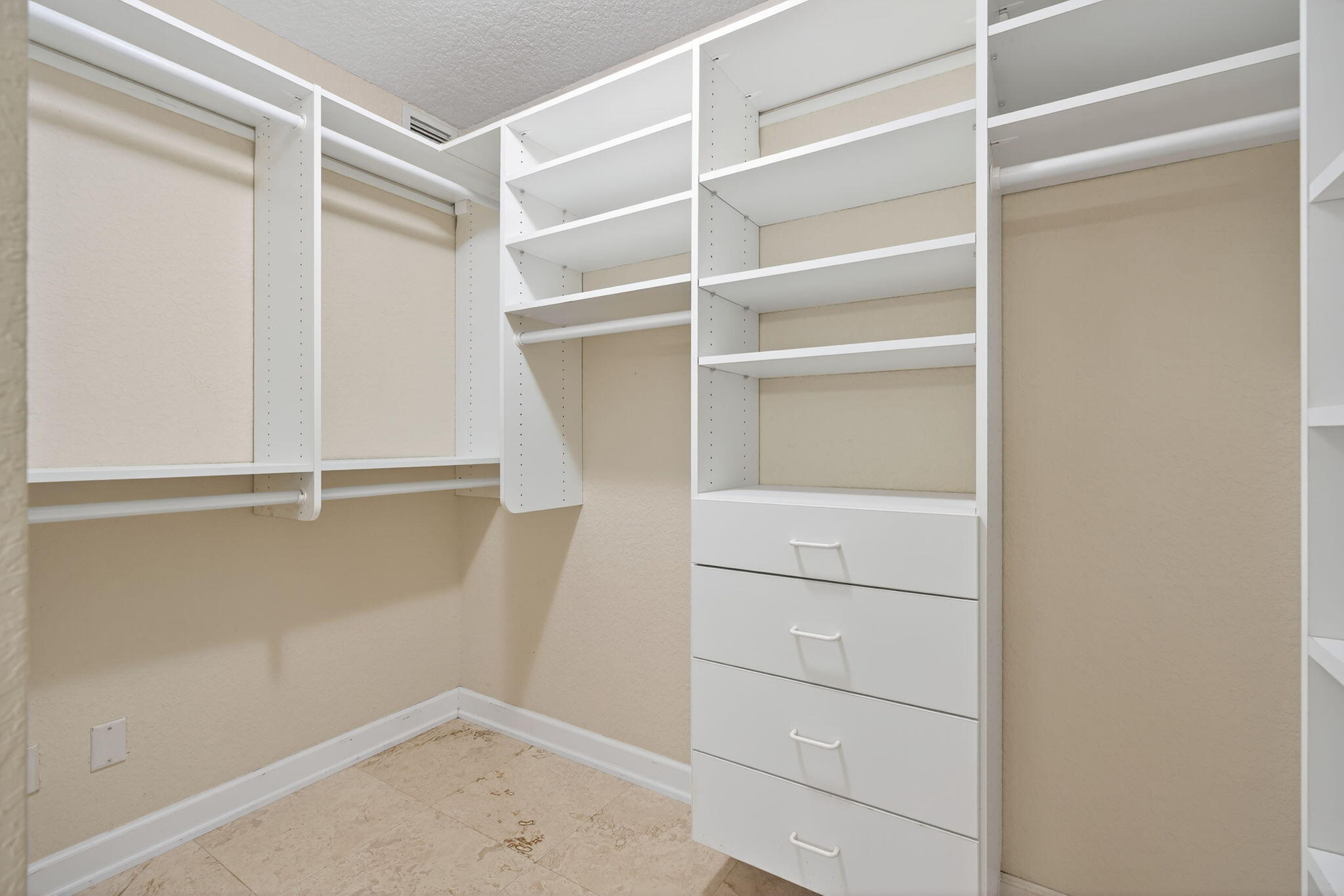 401 Ocean Bluffs #205, Jupiter FL 33477