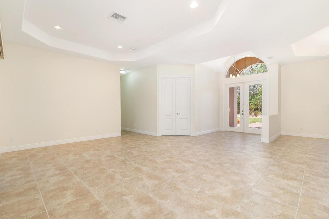 13095 Sand Ridge, Palm Beach Gardens FL 33418