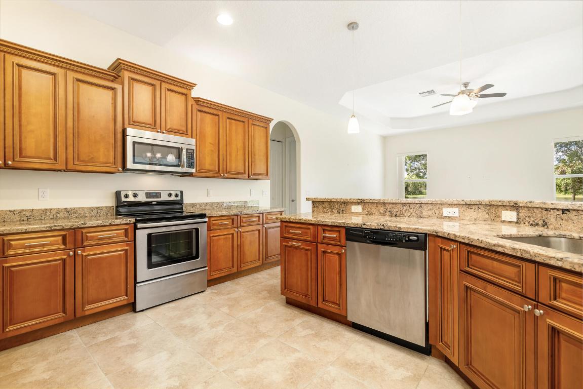 13095 Sand Ridge, Palm Beach Gardens FL 33418