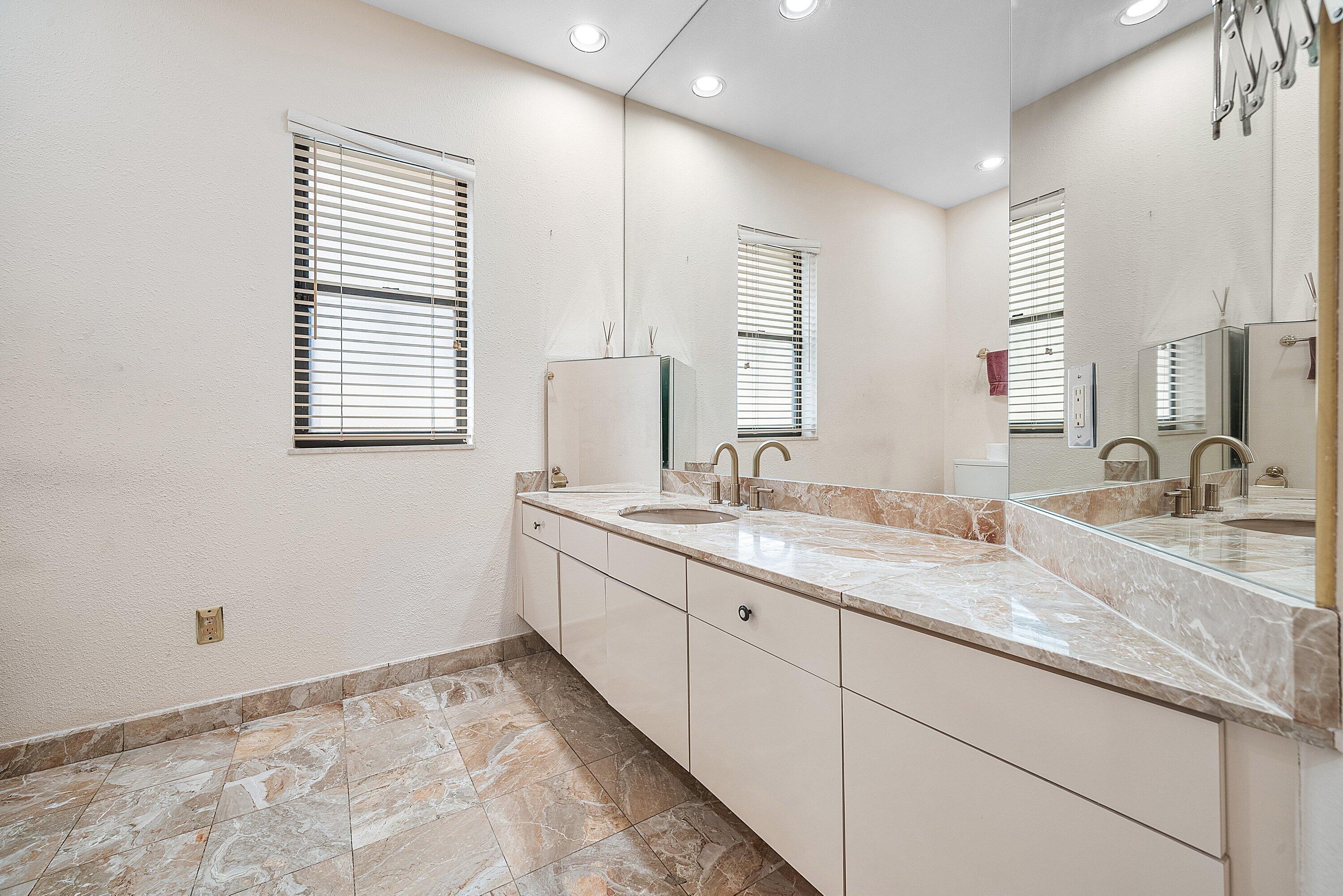 4952 Bocaire, Boca Raton FL 33487