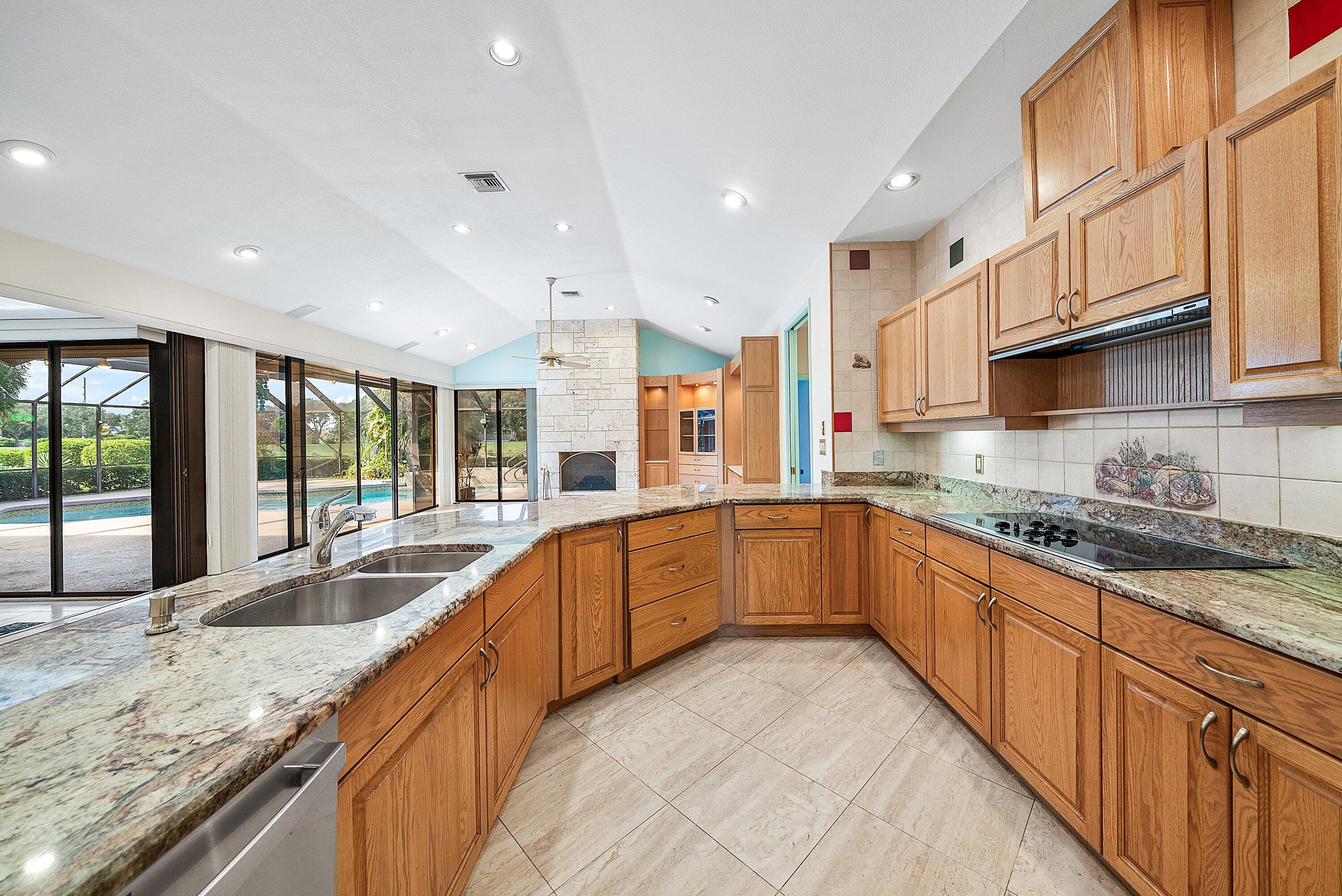 4952 Bocaire, Boca Raton FL 33487
