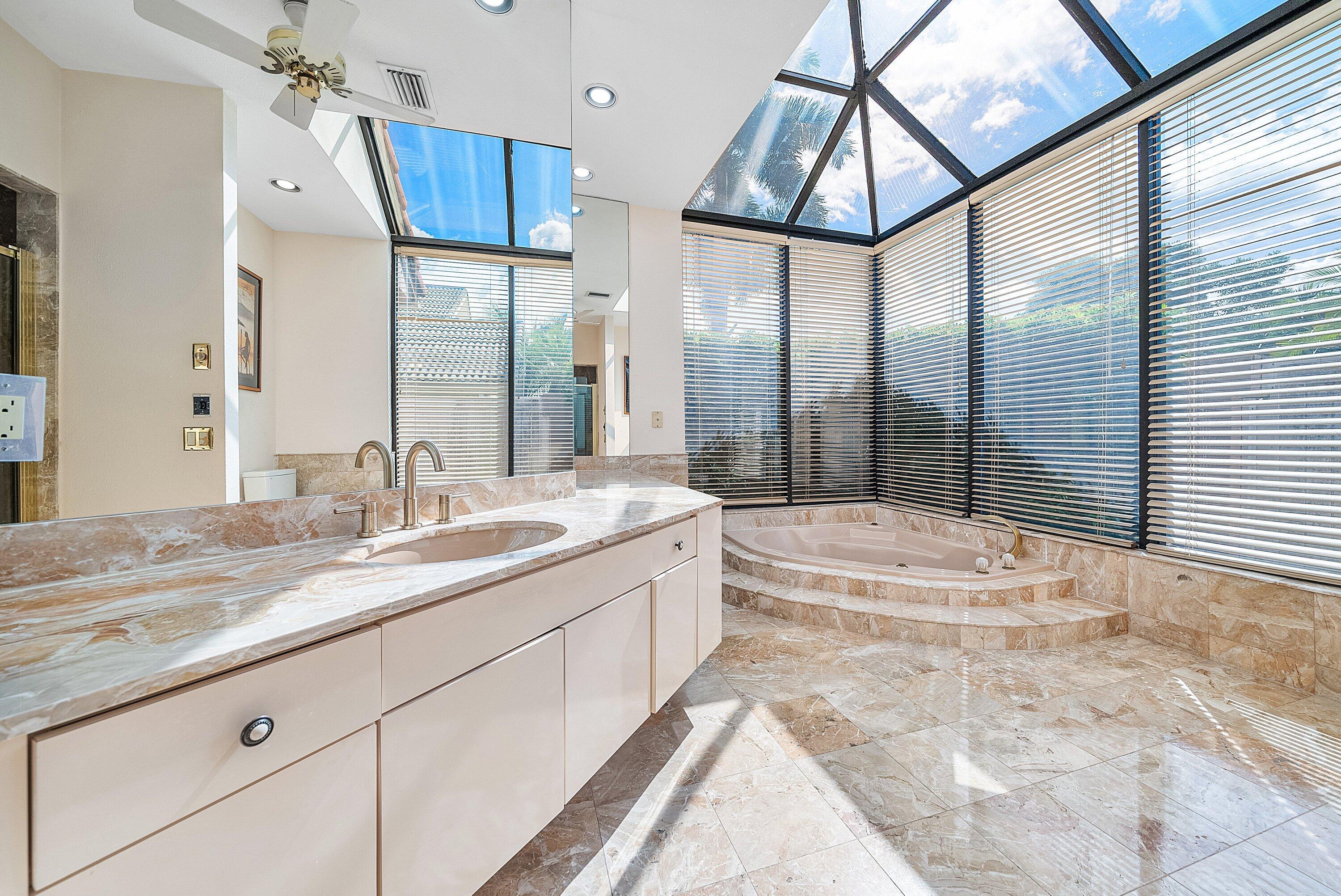 4952 Bocaire, Boca Raton FL 33487