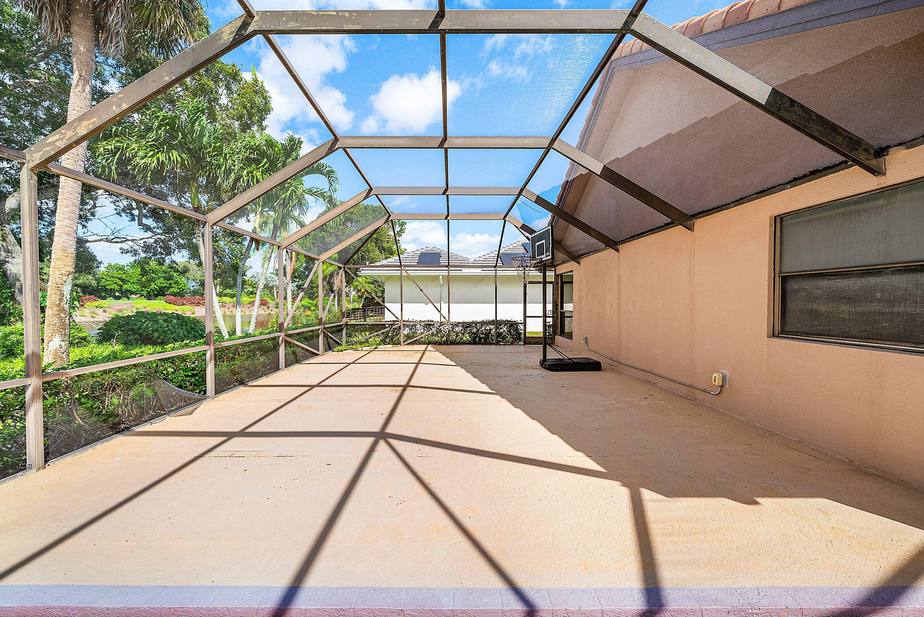 4952 Bocaire, Boca Raton FL 33487