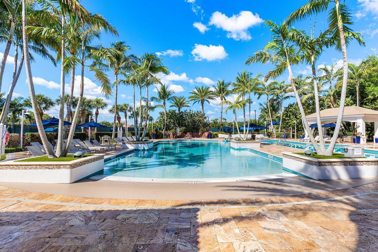 4952 Bocaire, Boca Raton FL 33487