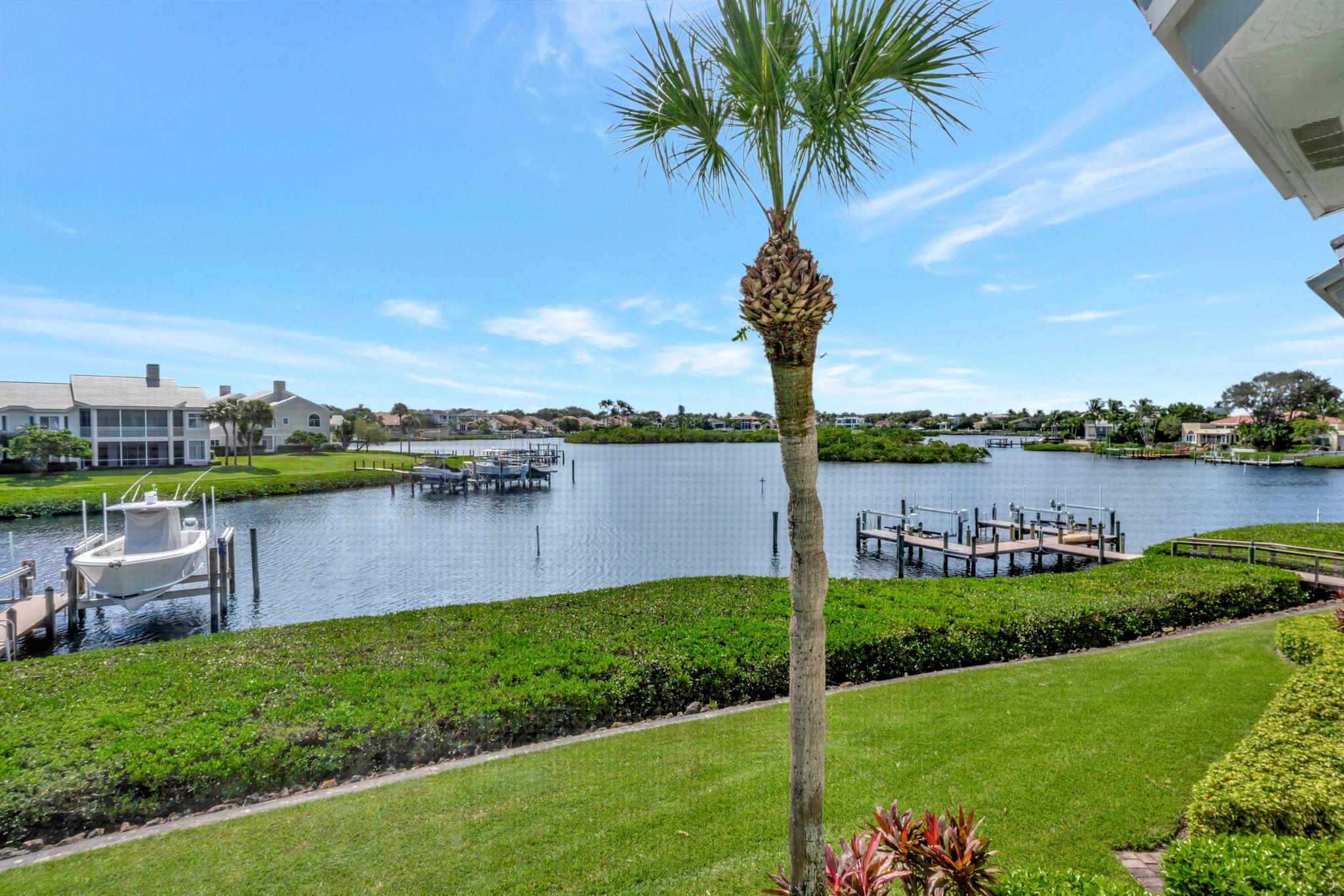 372 Spyglass Way, Jupiter FL 33477