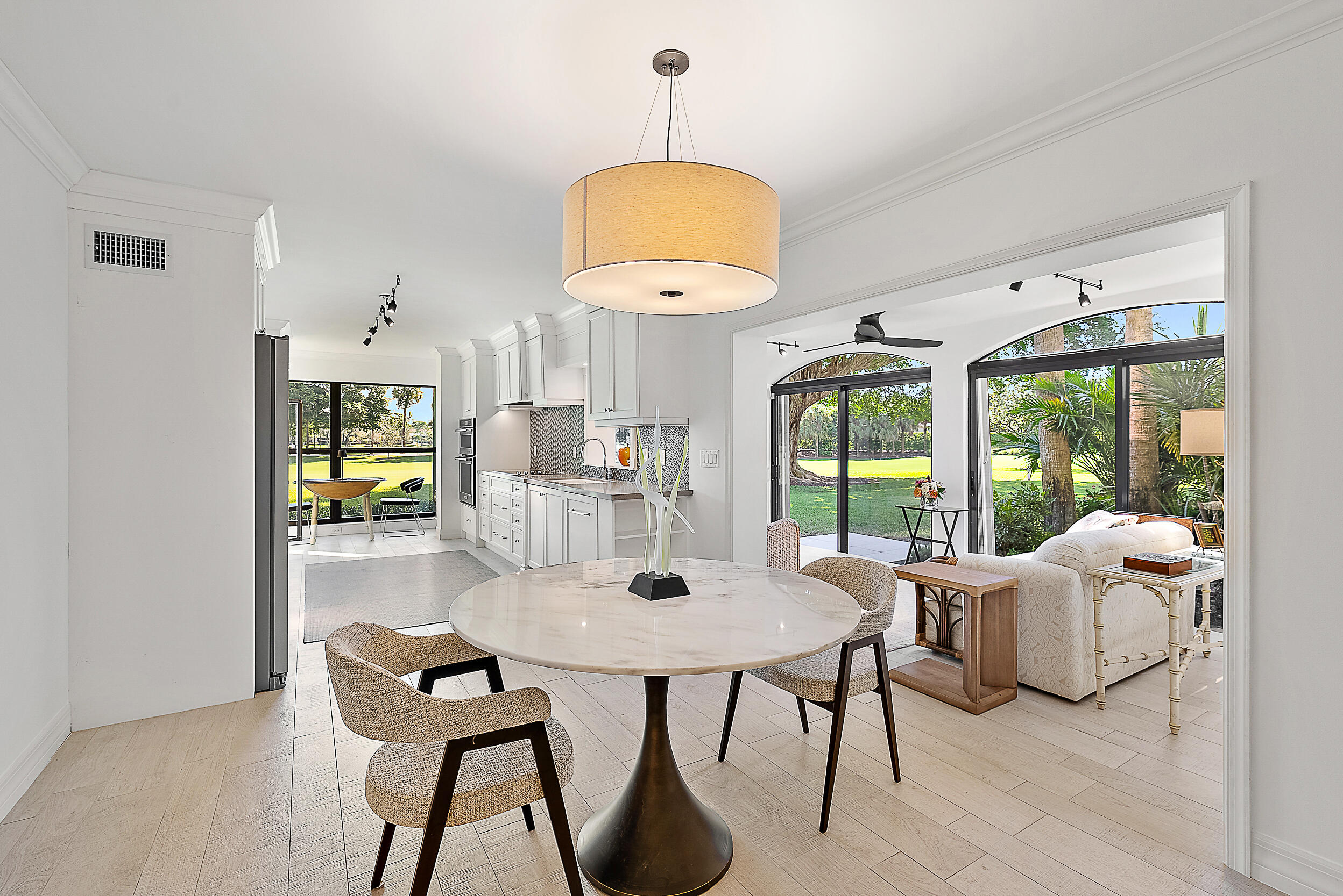 16648 Traders #106, Jupiter FL 33477