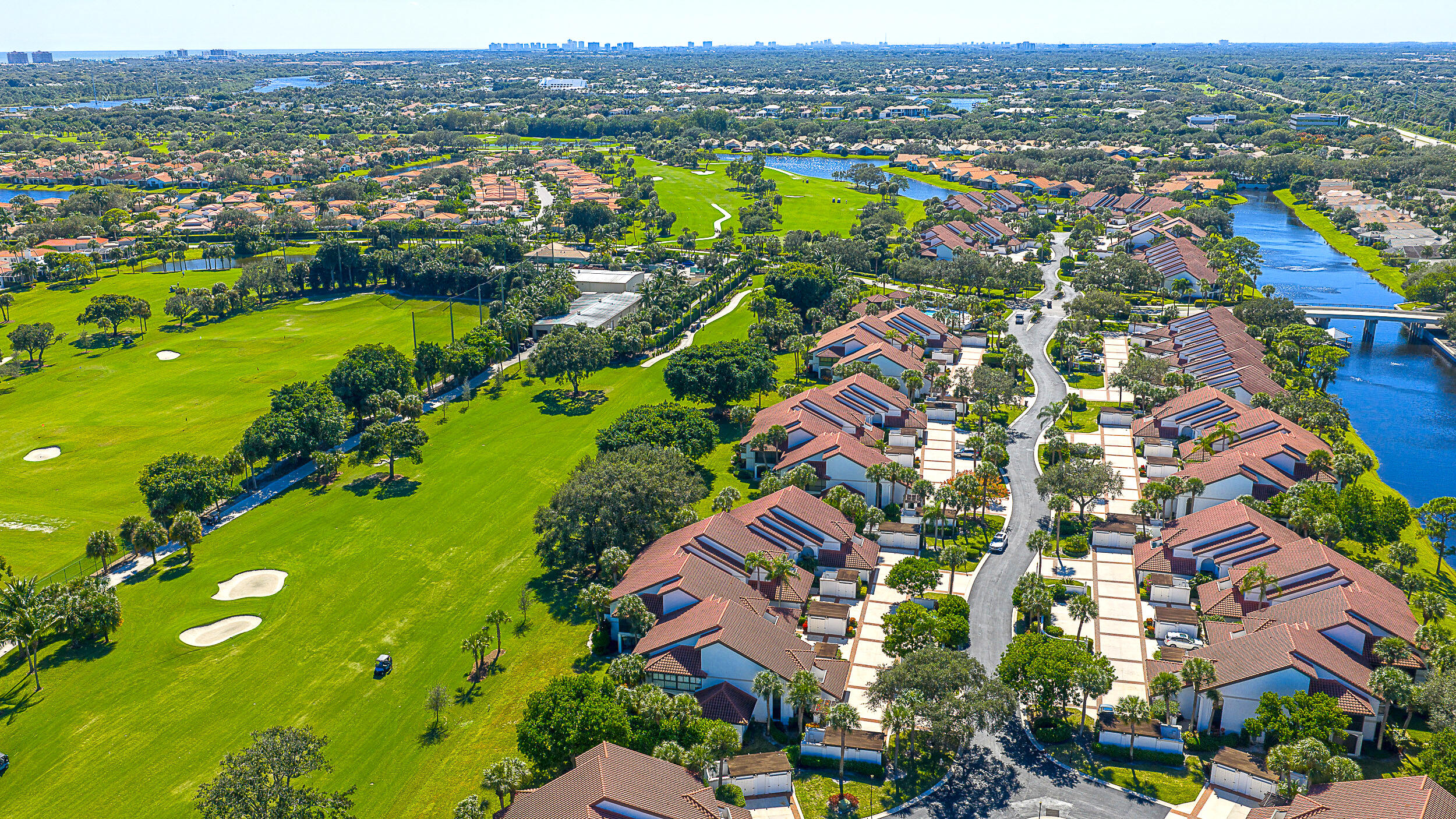 16648 Traders #106, Jupiter FL 33477