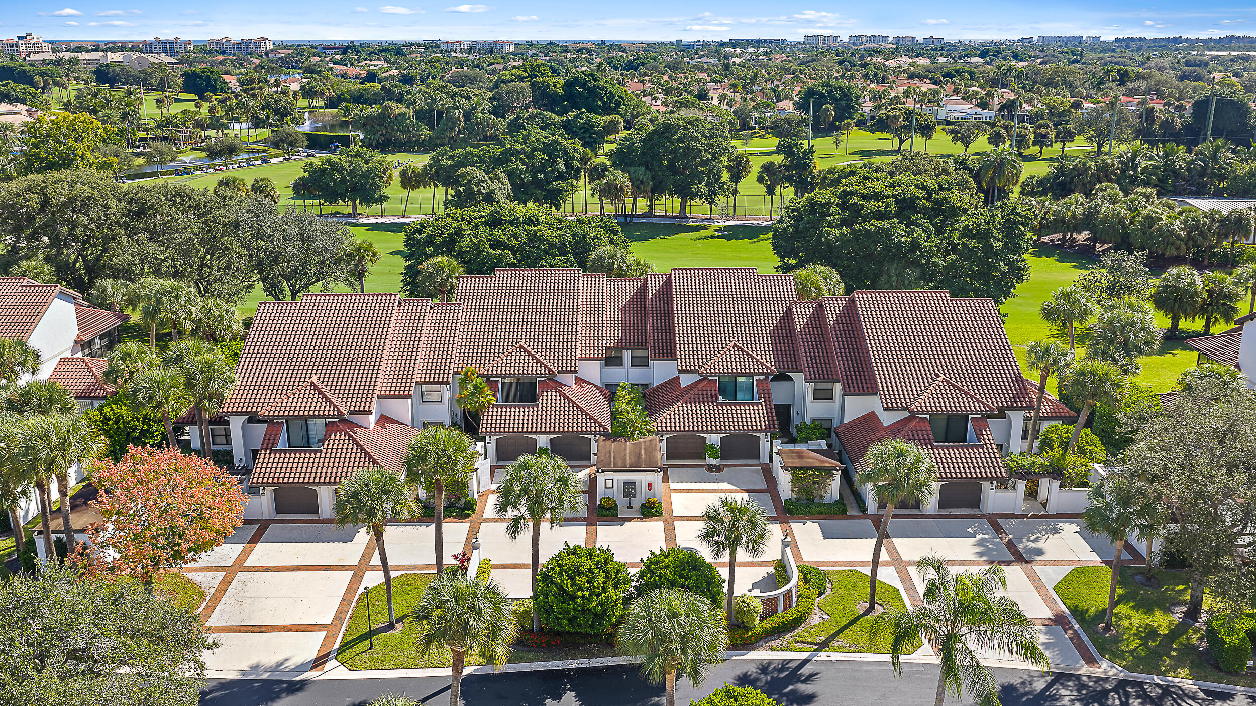 16648 Traders #106, Jupiter FL 33477