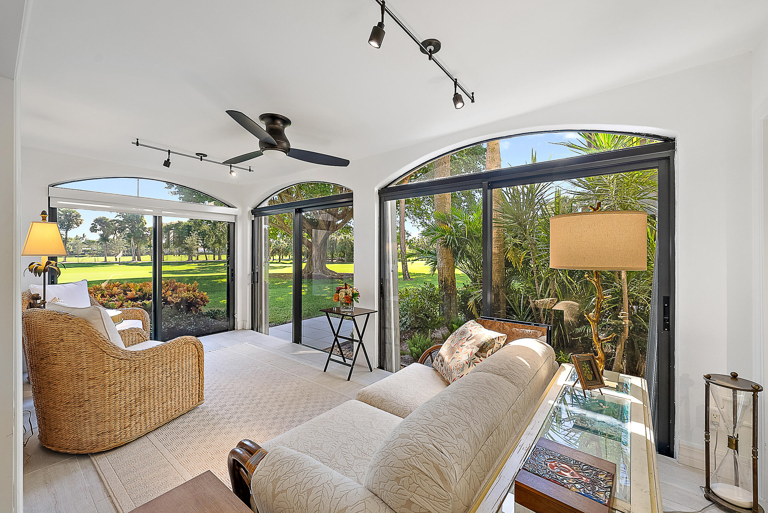 16648 Traders #106, Jupiter FL 33477