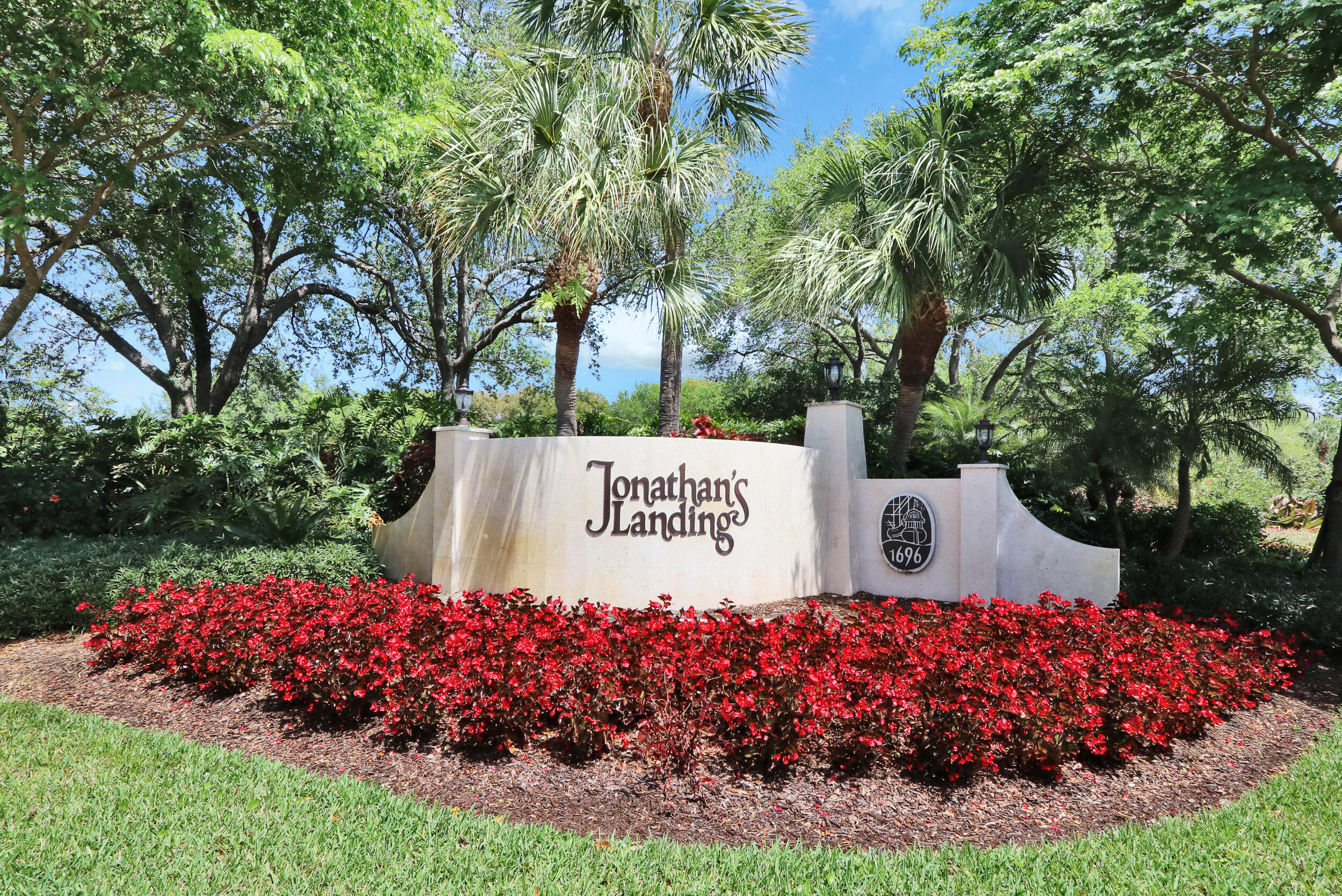 16648 Traders #106, Jupiter FL 33477