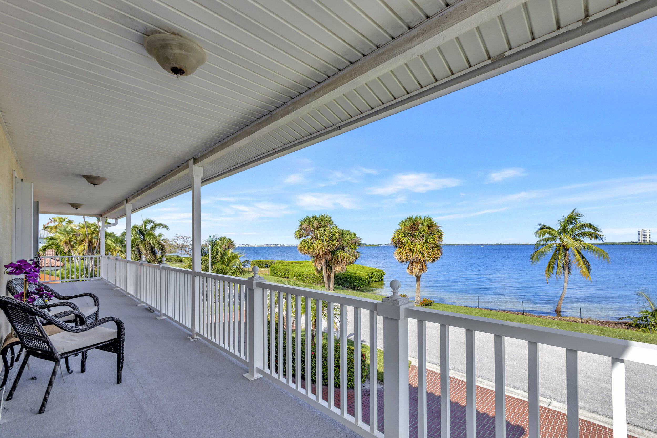 1141 Pine Point, West Palm Beach FL 33404