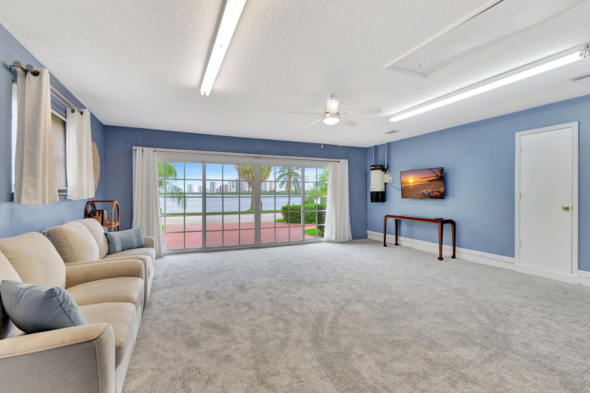 1141 Pine Point, West Palm Beach FL 33404