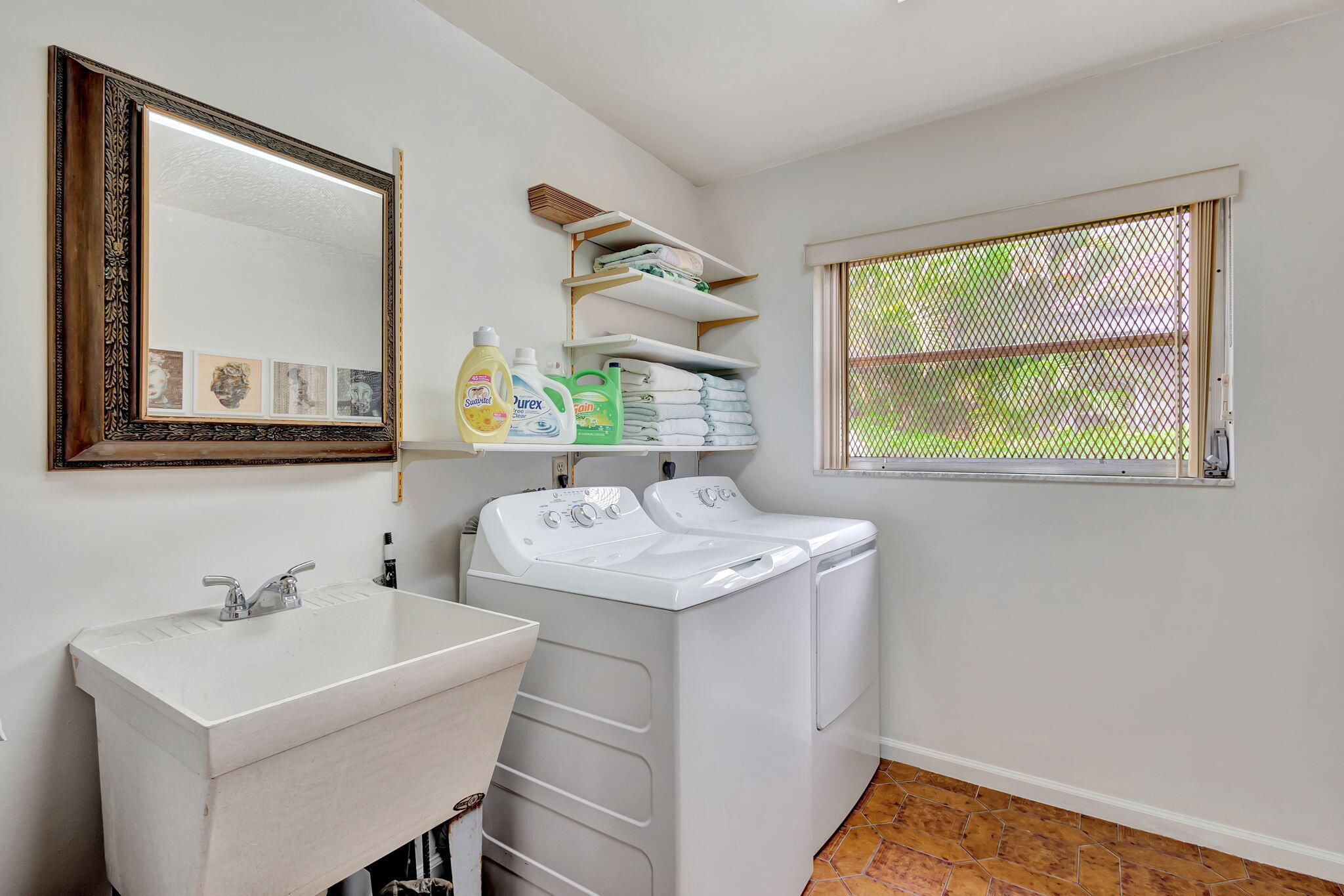 1141 Pine Point, West Palm Beach FL 33404