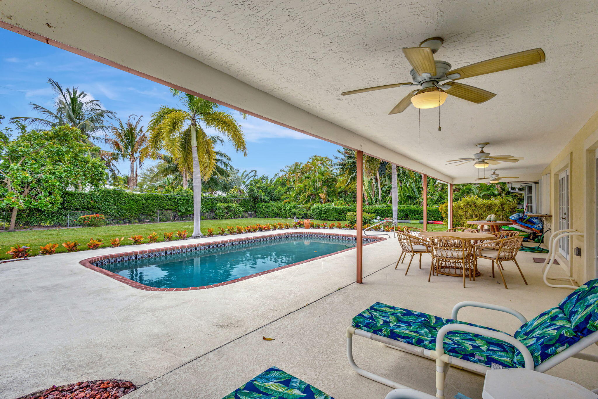 1141 Pine Point, West Palm Beach FL 33404
