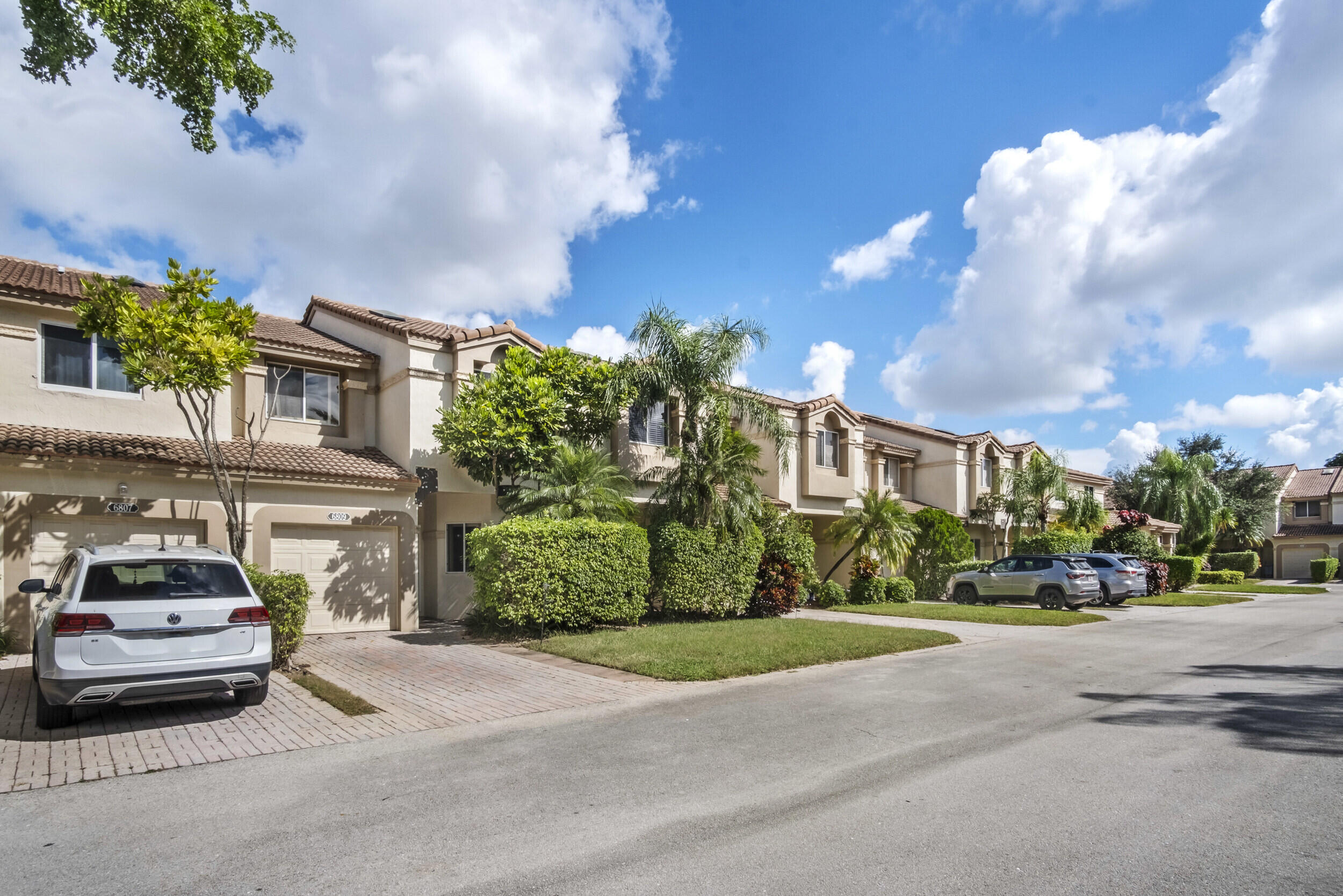 6809 Via Regina, Boca Raton FL 33433