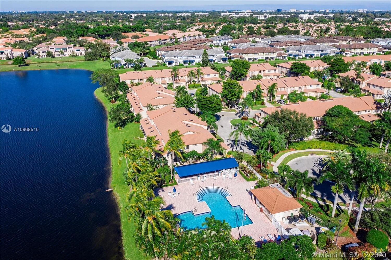 6809 Via Regina, Boca Raton FL 33433