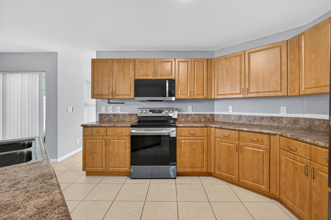 3176 Turtle, West Palm Beach FL 33411