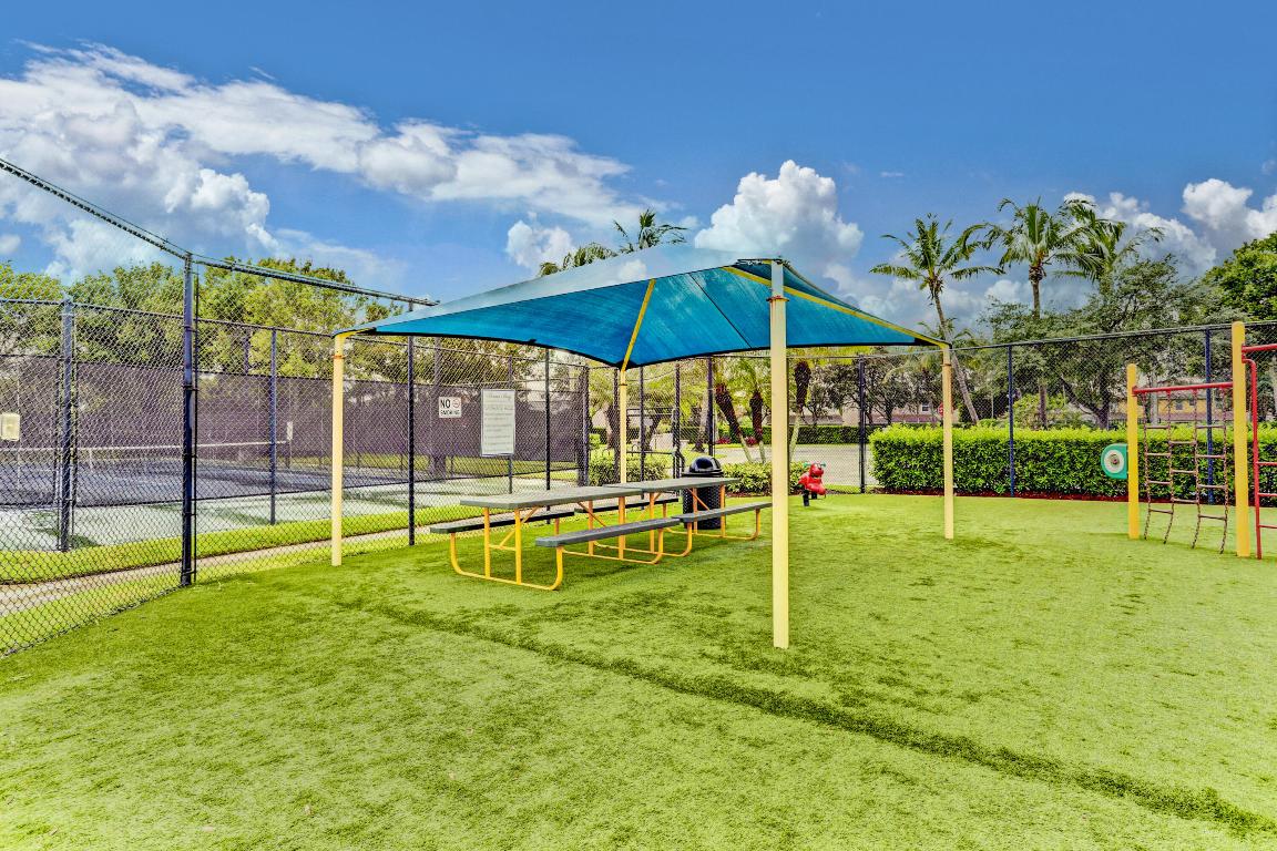 3176 Turtle, West Palm Beach FL 33411