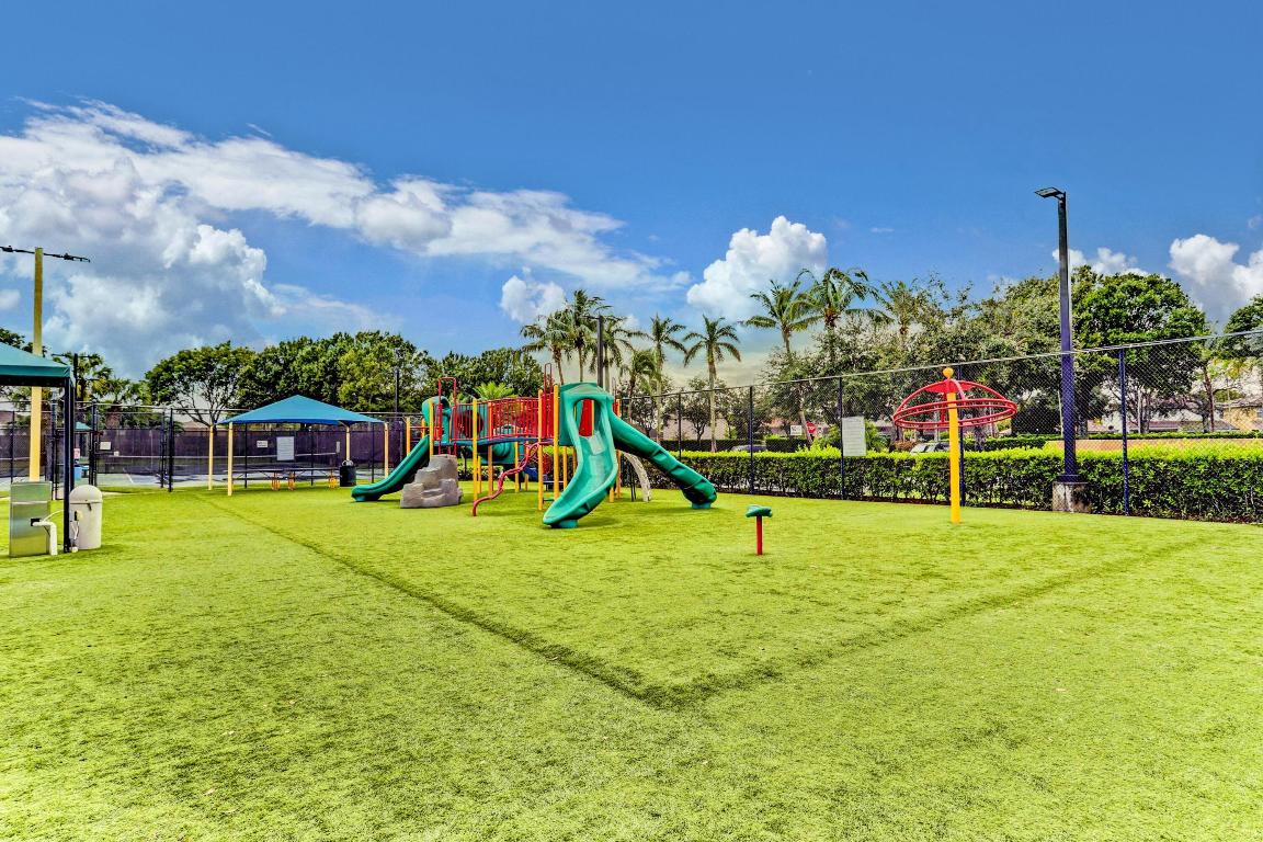 3176 Turtle, West Palm Beach FL 33411