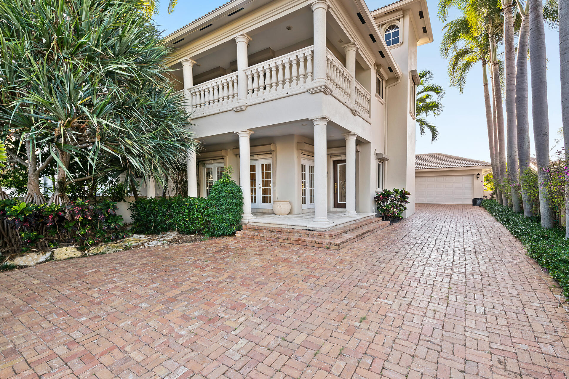 413 Coconut Isle, Fort Lauderdale FL 33301