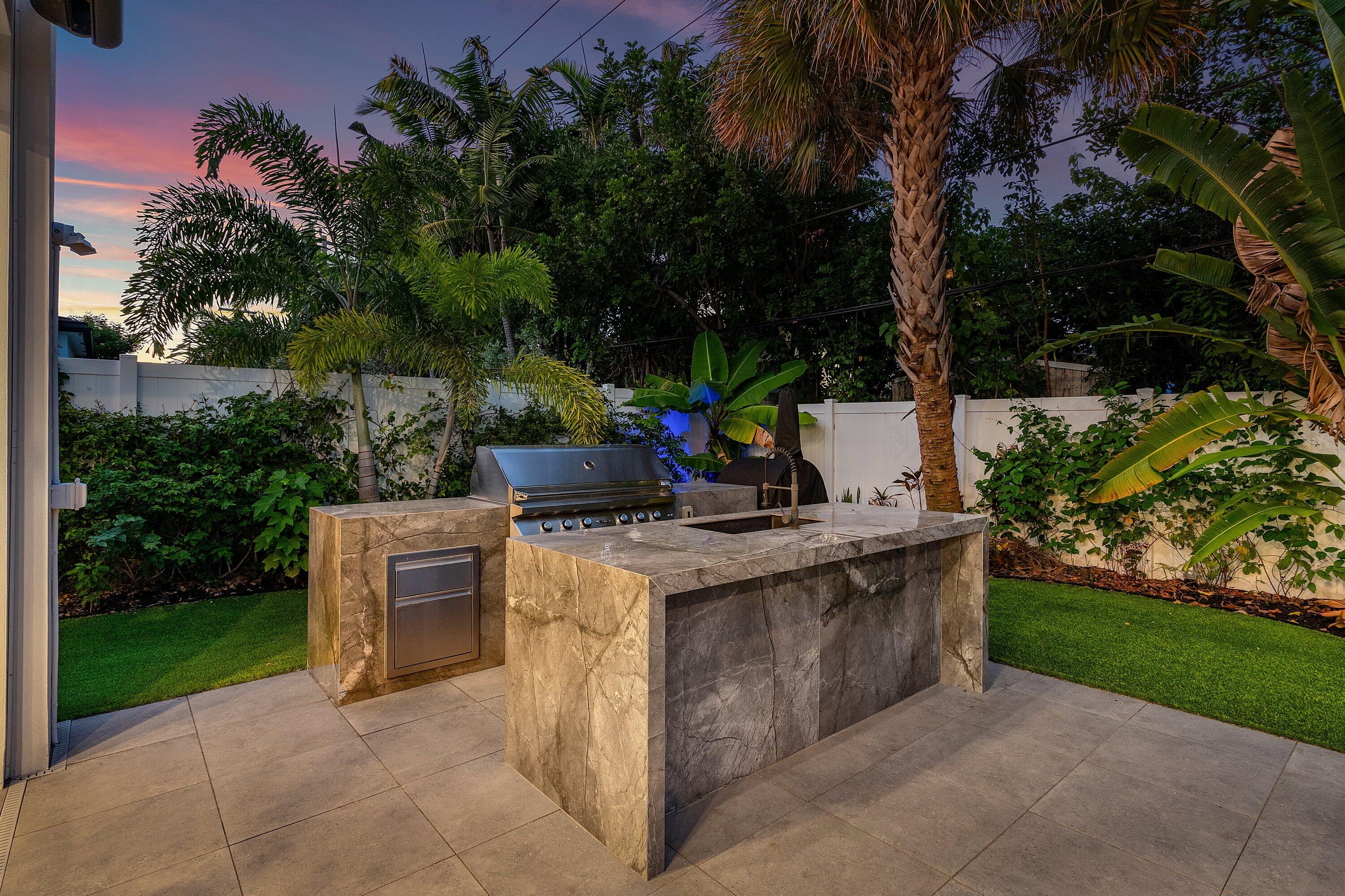 245 NE 6th, Boca Raton FL 33432