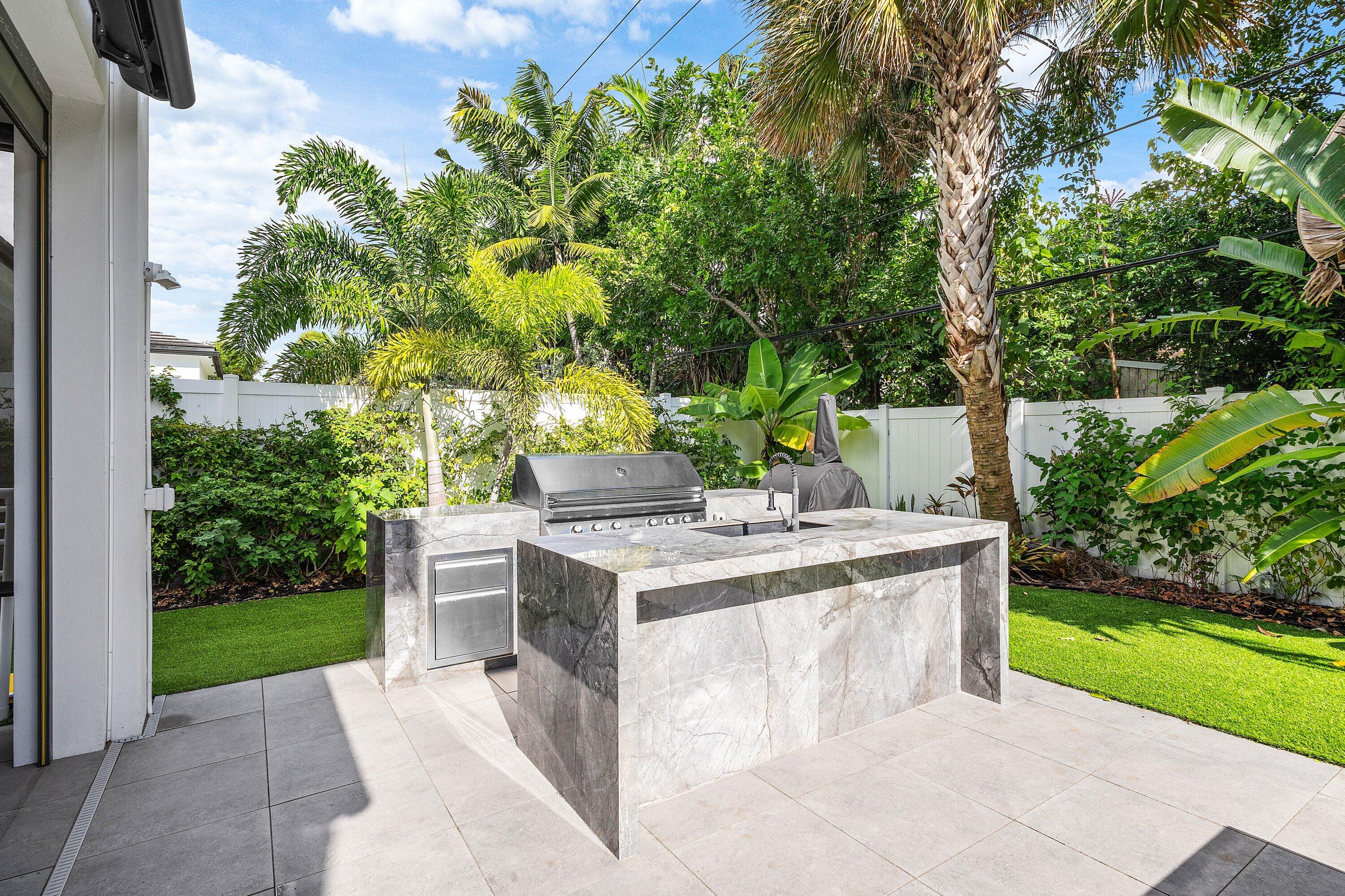 245 NE 6th, Boca Raton FL 33432
