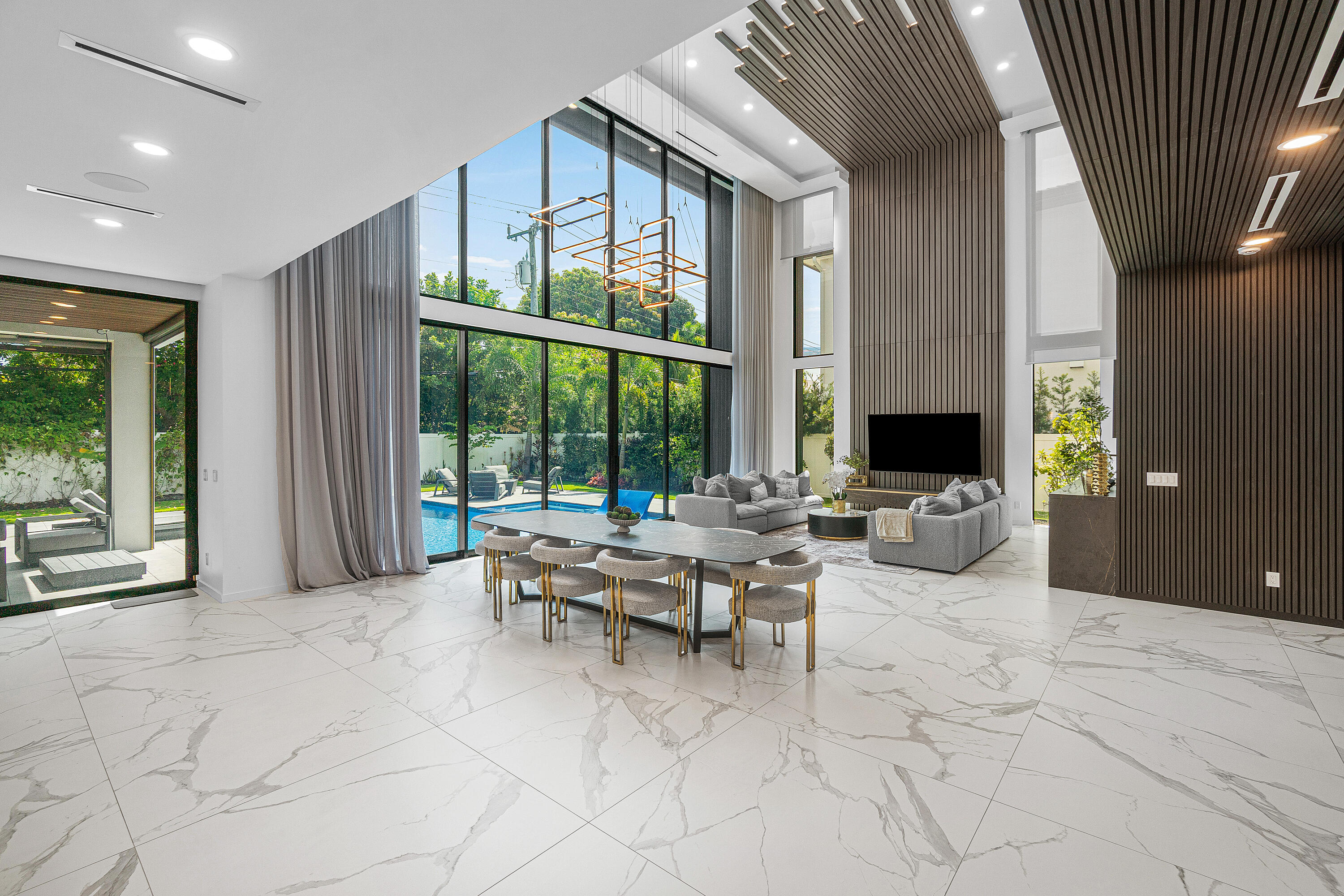 245 NE 6th, Boca Raton FL 33432