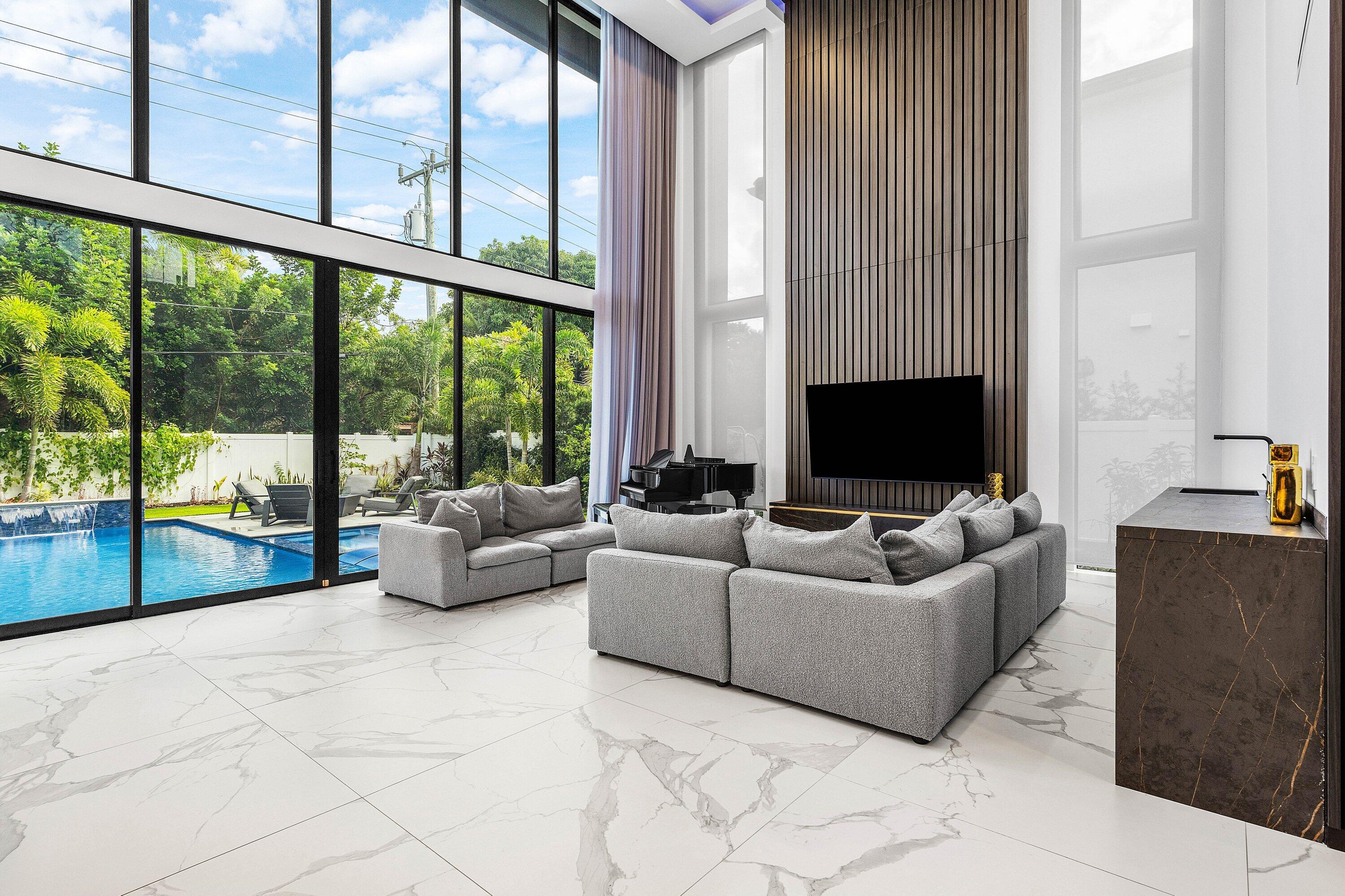 245 NE 6th, Boca Raton FL 33432