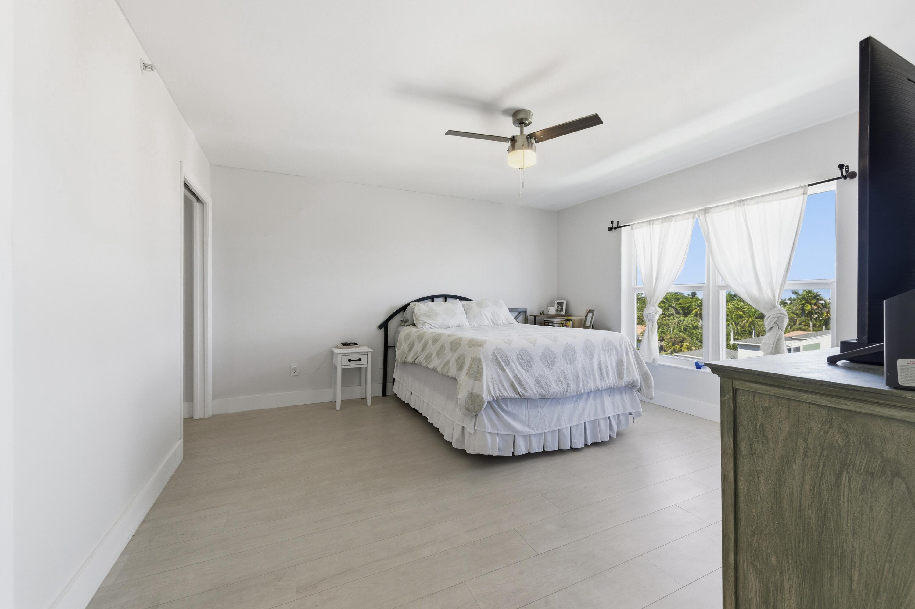896 N Federal #523, Lantana FL 33462