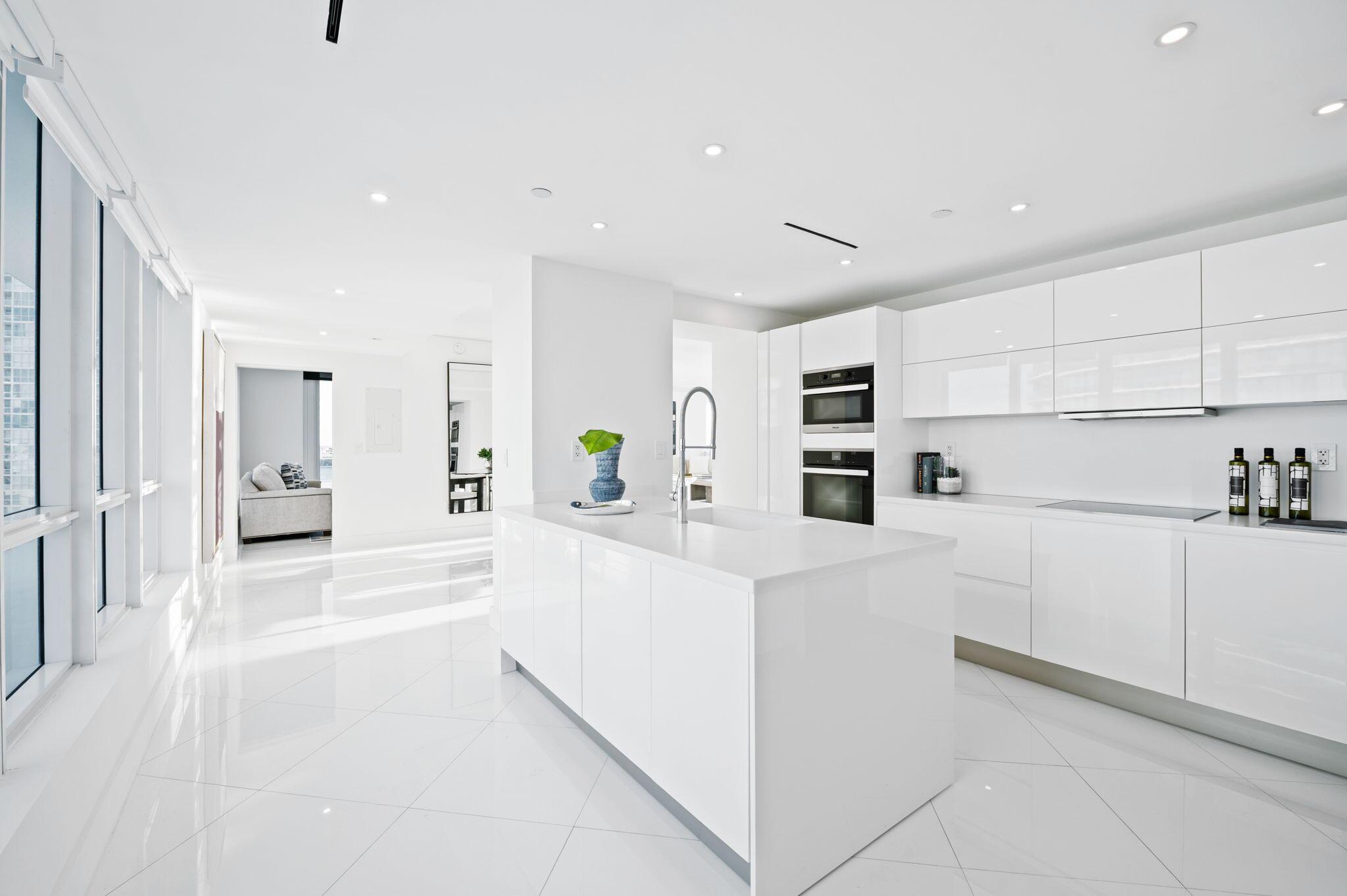 520 West Avenue #1601, Miami Beach FL 33139
