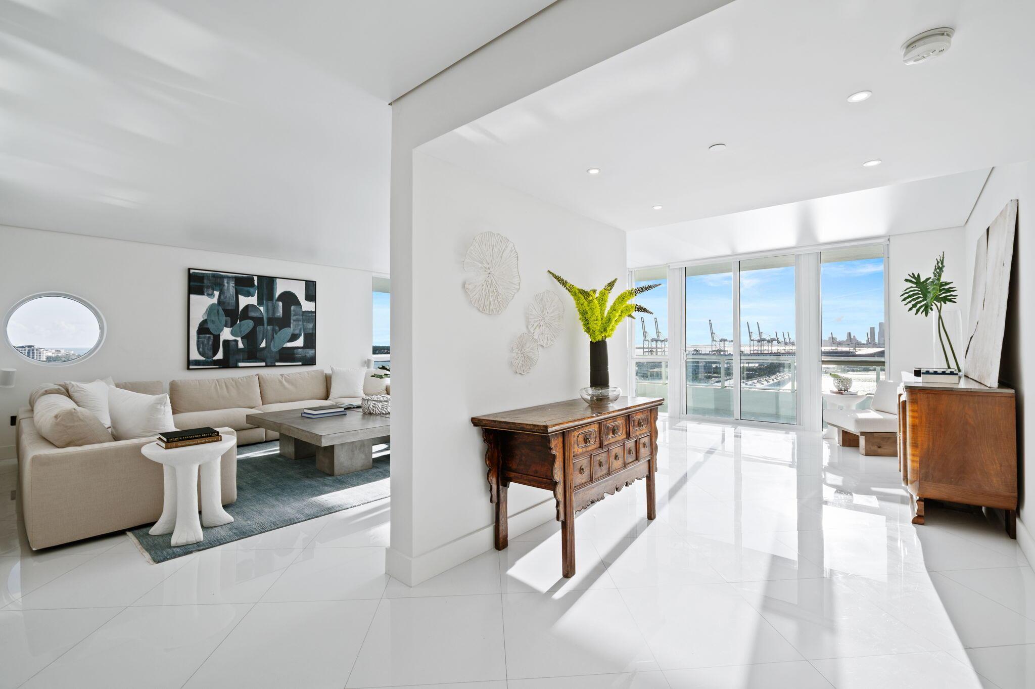 520 West Avenue #1601, Miami Beach FL 33139