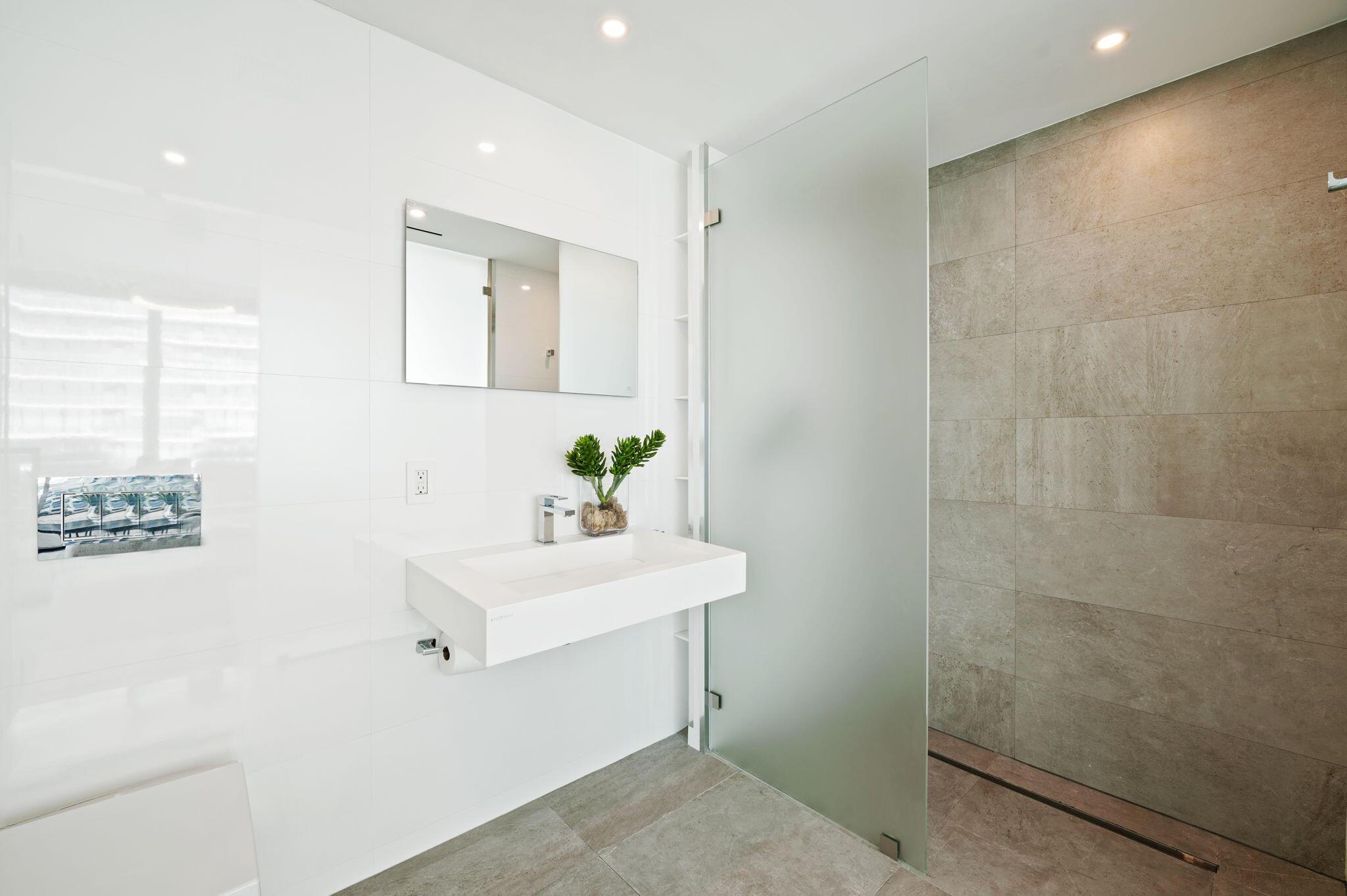 520 West Avenue #1601, Miami Beach FL 33139