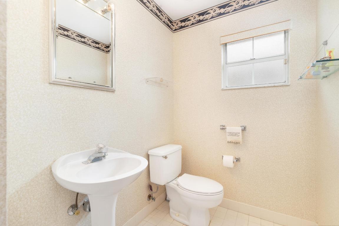 9158 Heathridge, West Palm Beach FL 33411