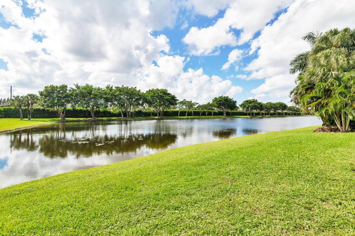 9158 Heathridge, West Palm Beach FL 33411