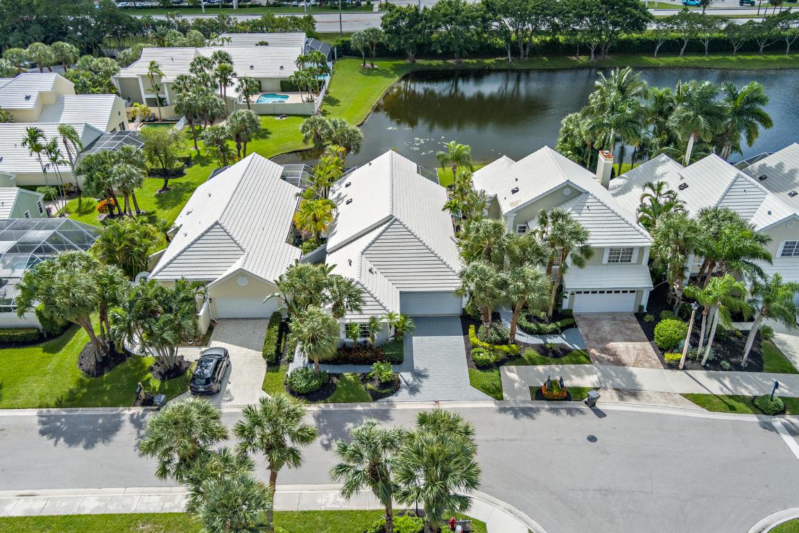 9158 Heathridge, West Palm Beach FL 33411
