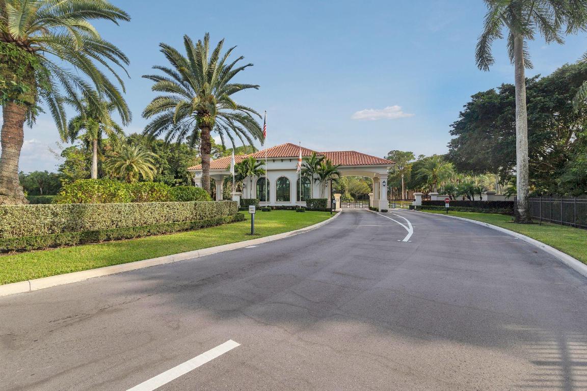 9158 Heathridge, West Palm Beach FL 33411