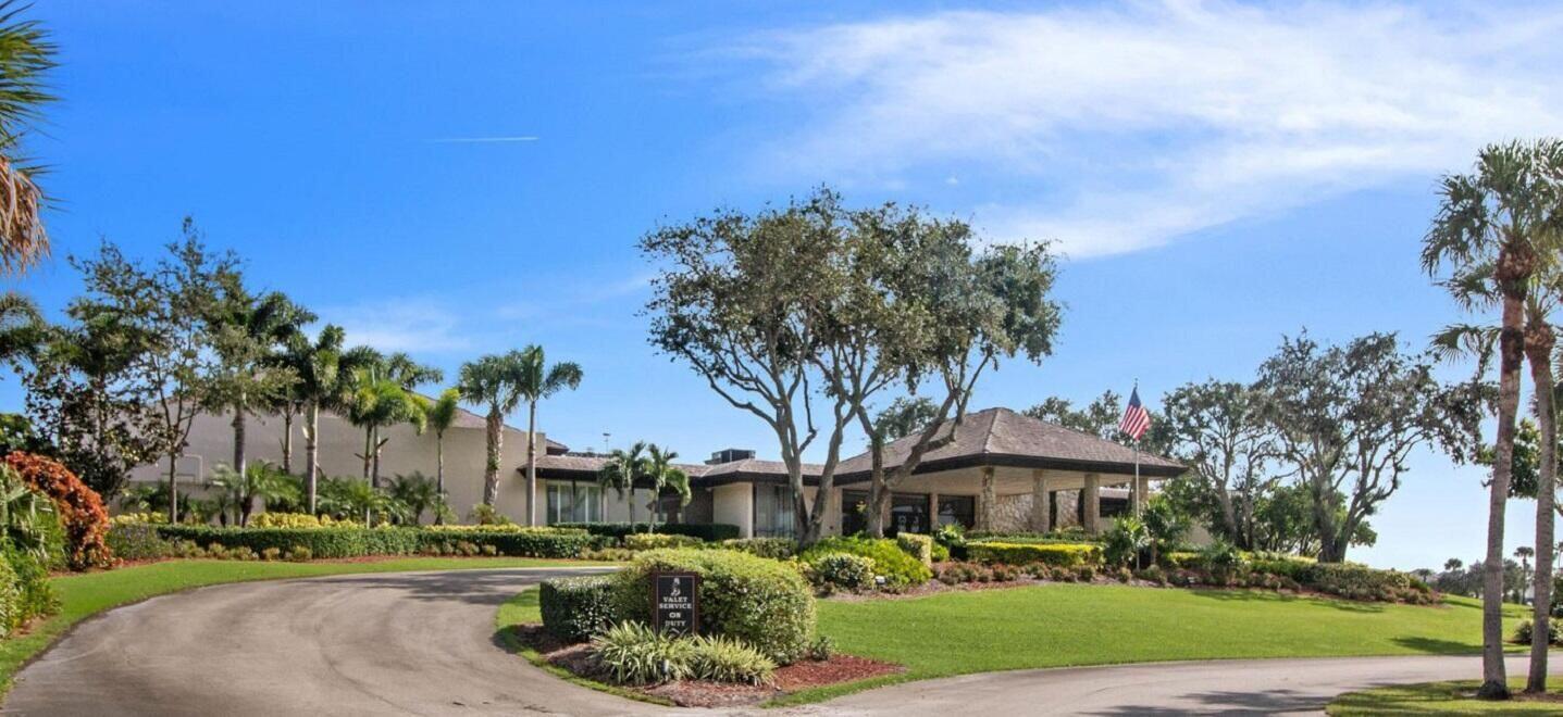 9158 Heathridge, West Palm Beach FL 33411