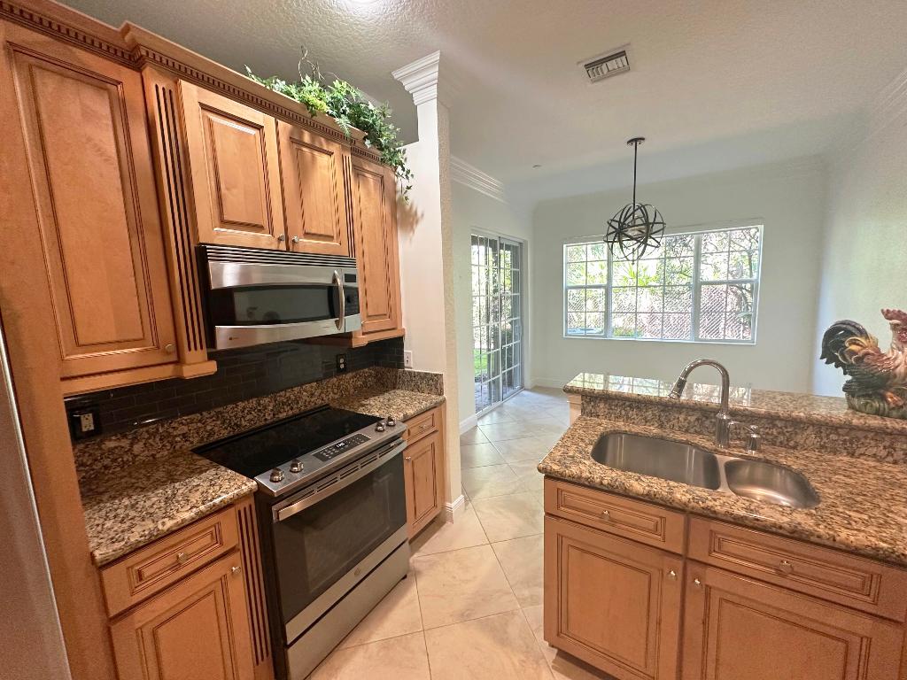 5103 Artesa, Palm Beach Gardens FL 33418