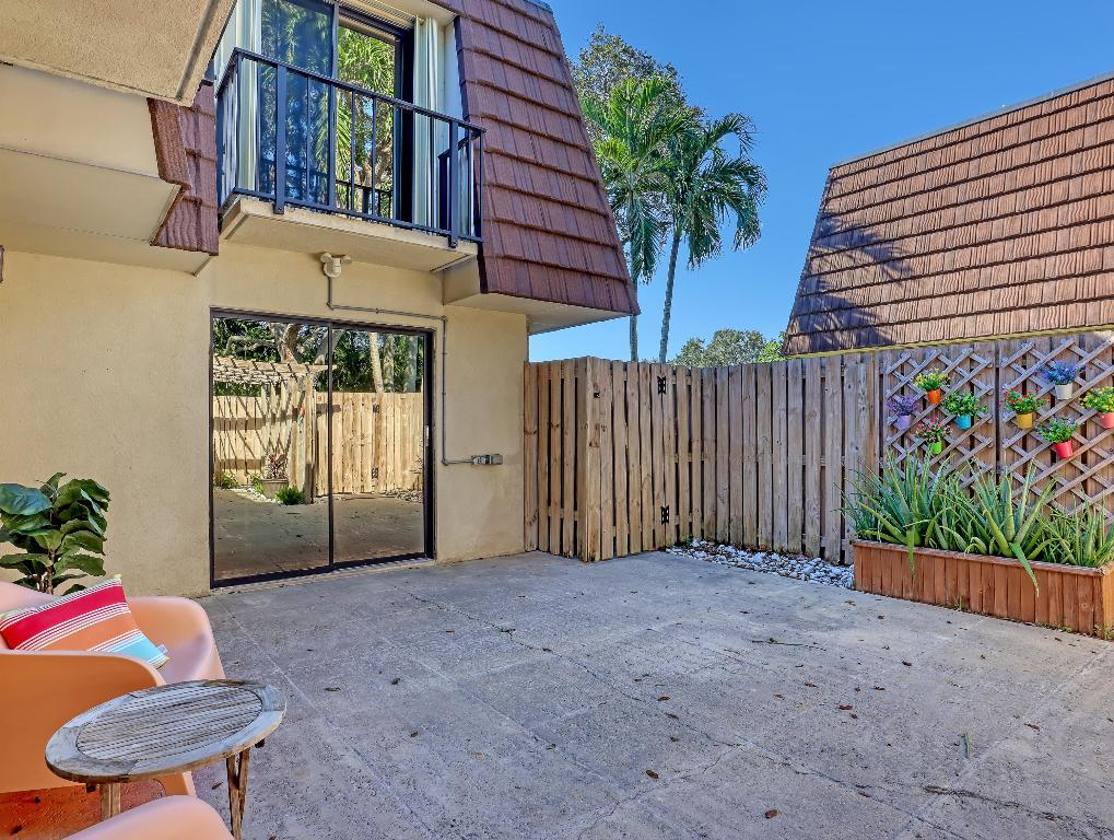1415 14th, Palm Beach Gardens FL 33418