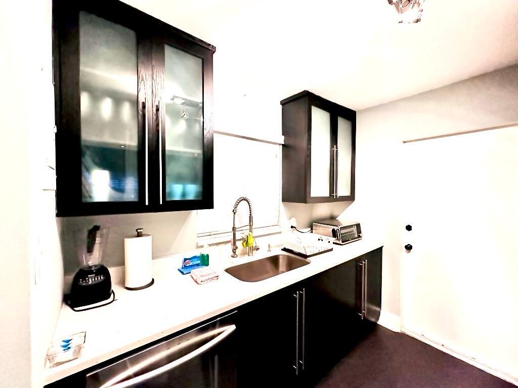 2424 NE 9th #112, Fort Lauderdale FL 33304