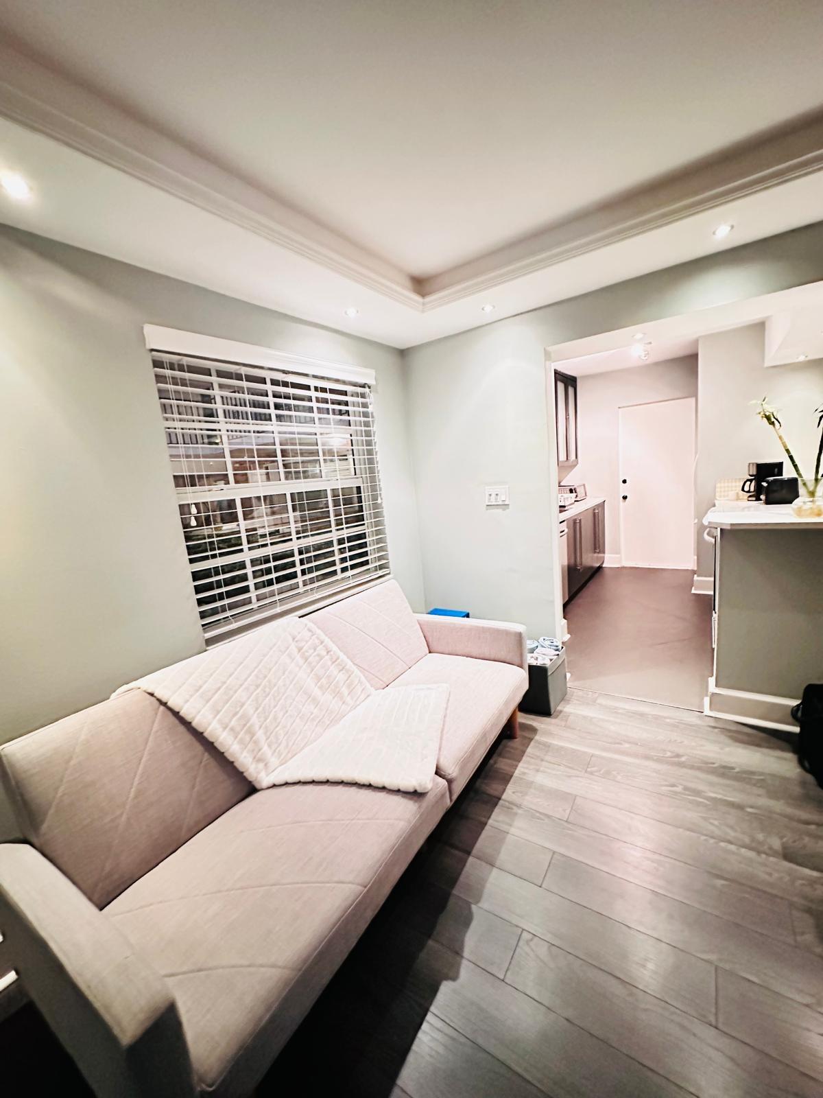 2424 NE 9th #112, Fort Lauderdale FL 33304