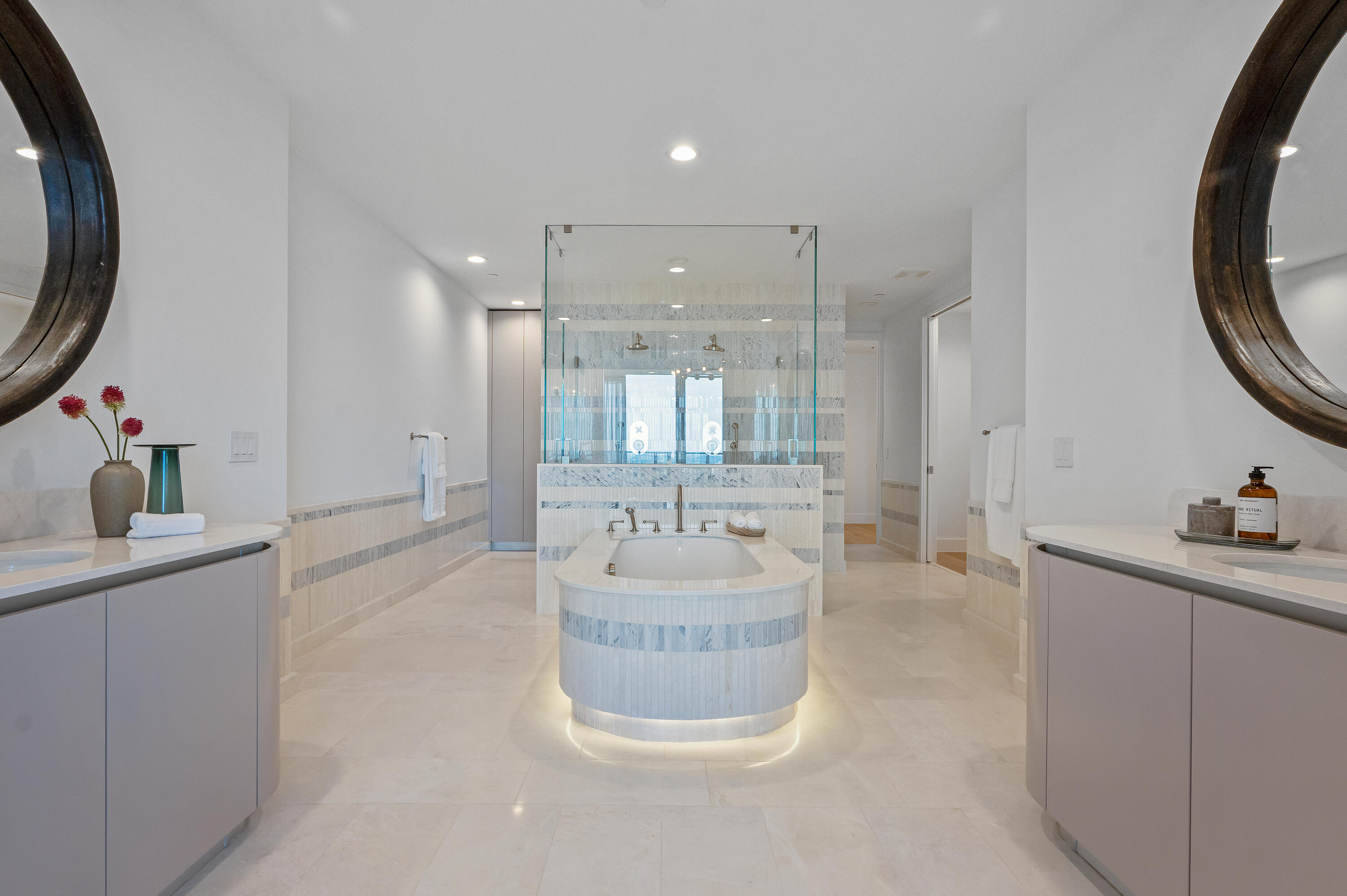 1333 S Flagler #1201, West Palm Beach FL 33401