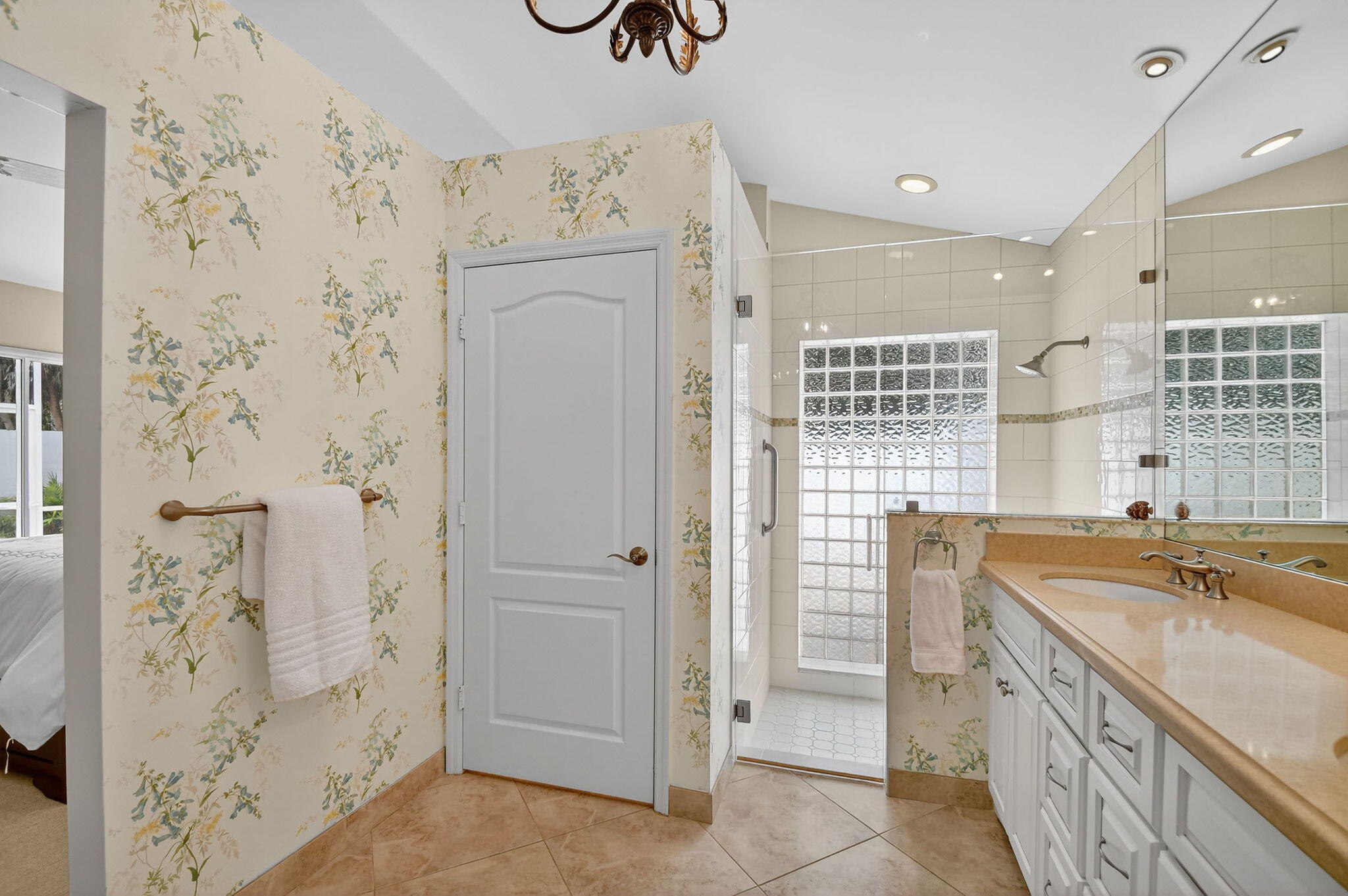 9333 Heathridge, West Palm Beach FL 33411