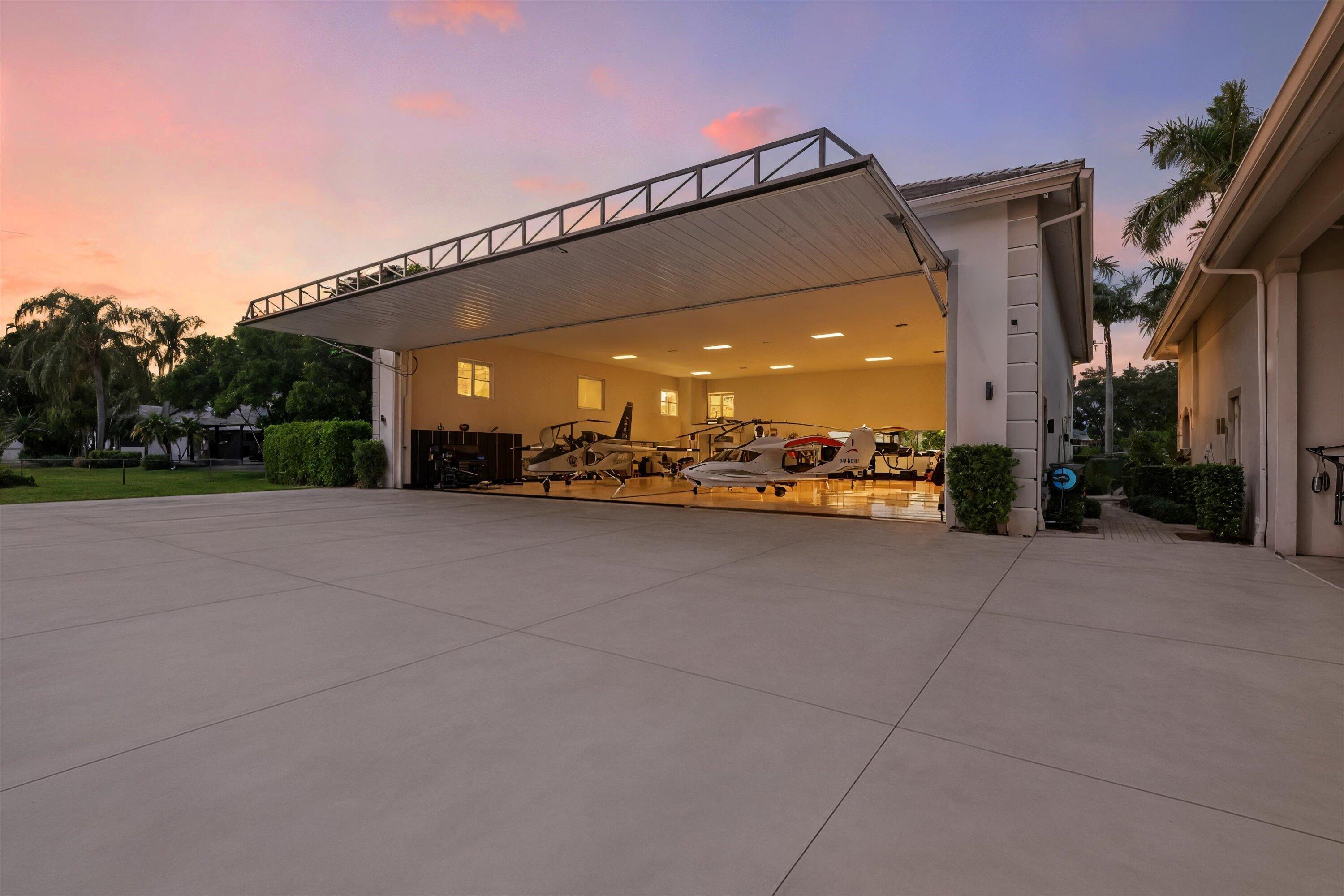 15850 Britten, Wellington FL 33414