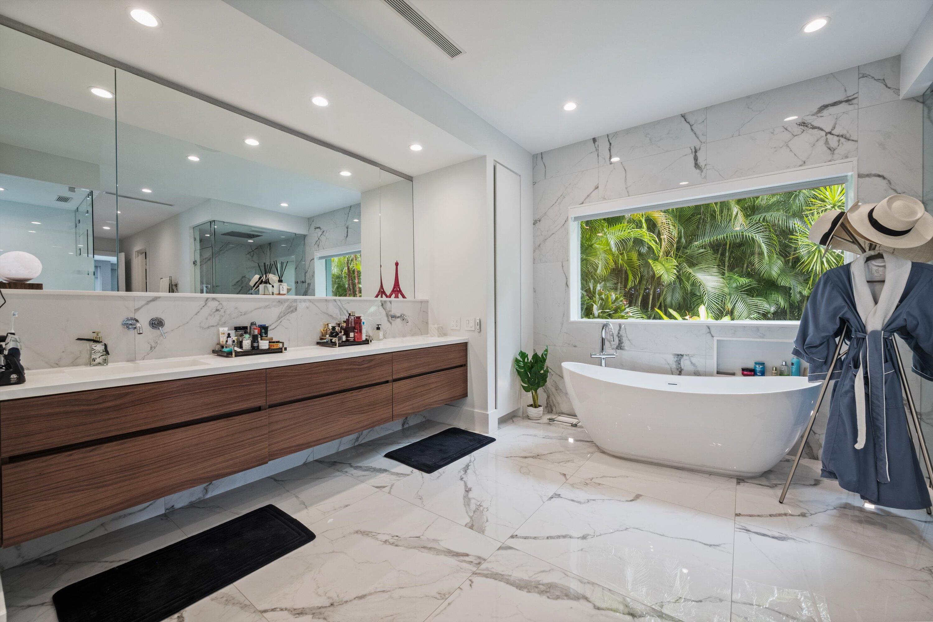 15850 Britten, Wellington FL 33414