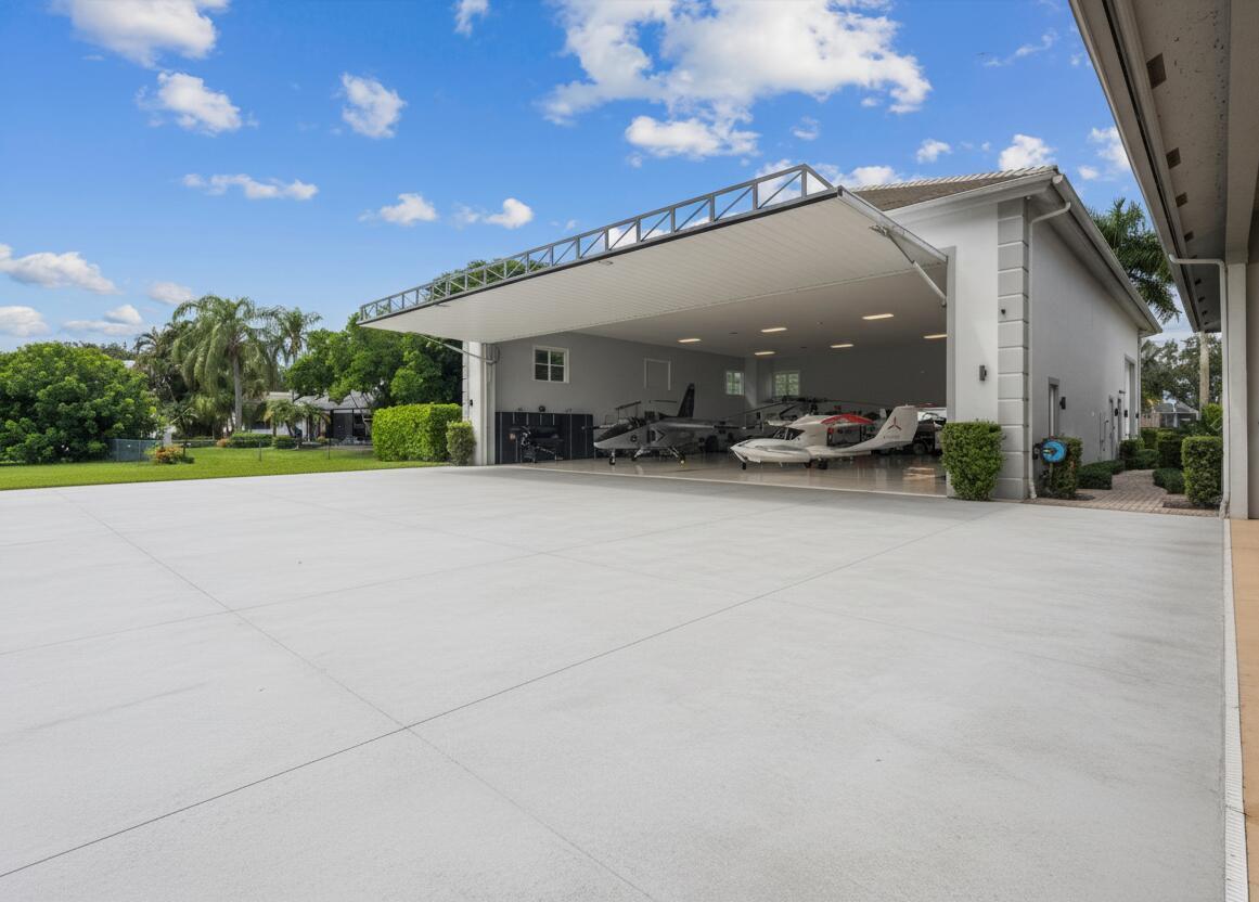 15850 Britten, Wellington FL 33414