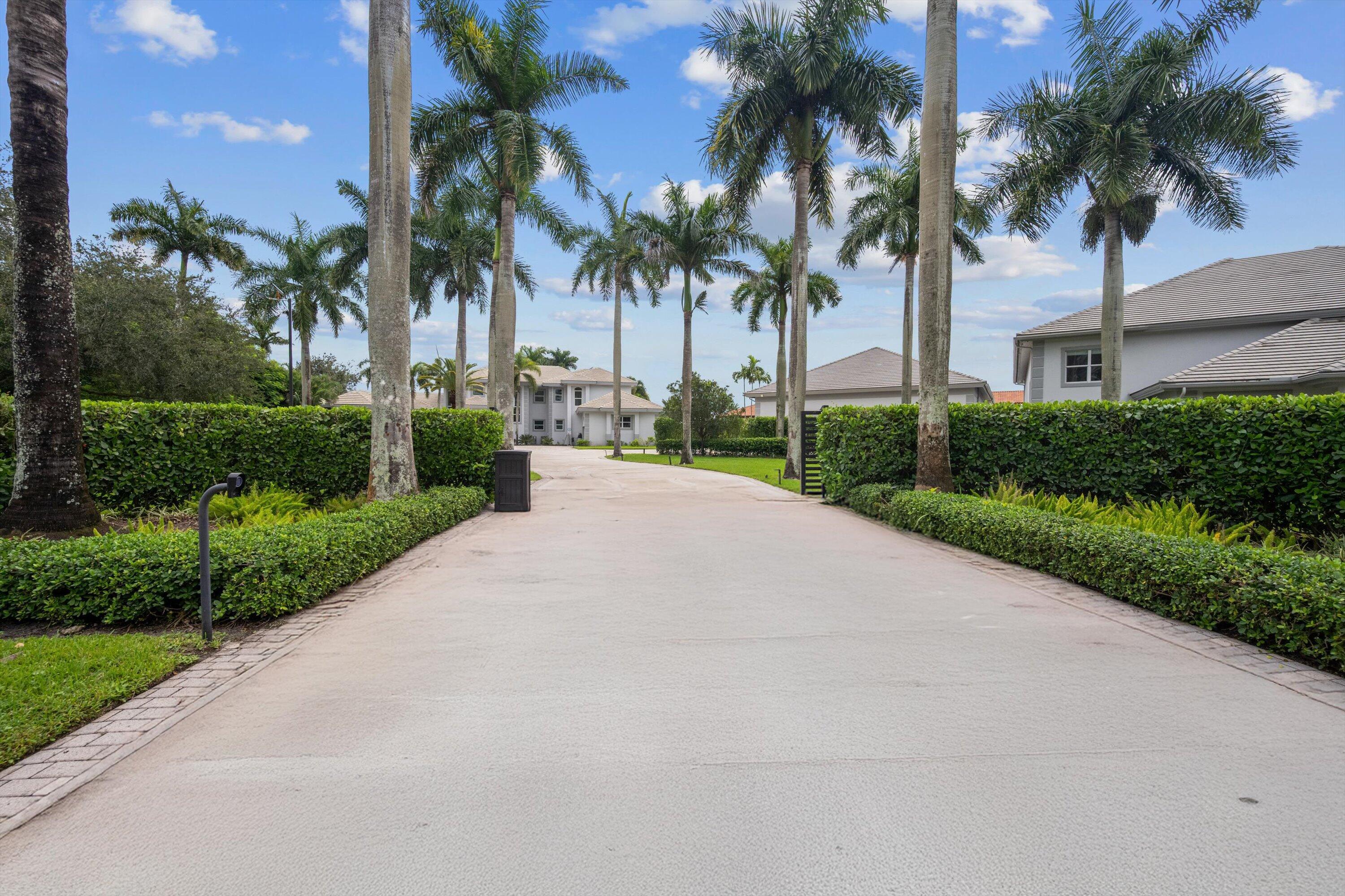 15850 Britten, Wellington FL 33414