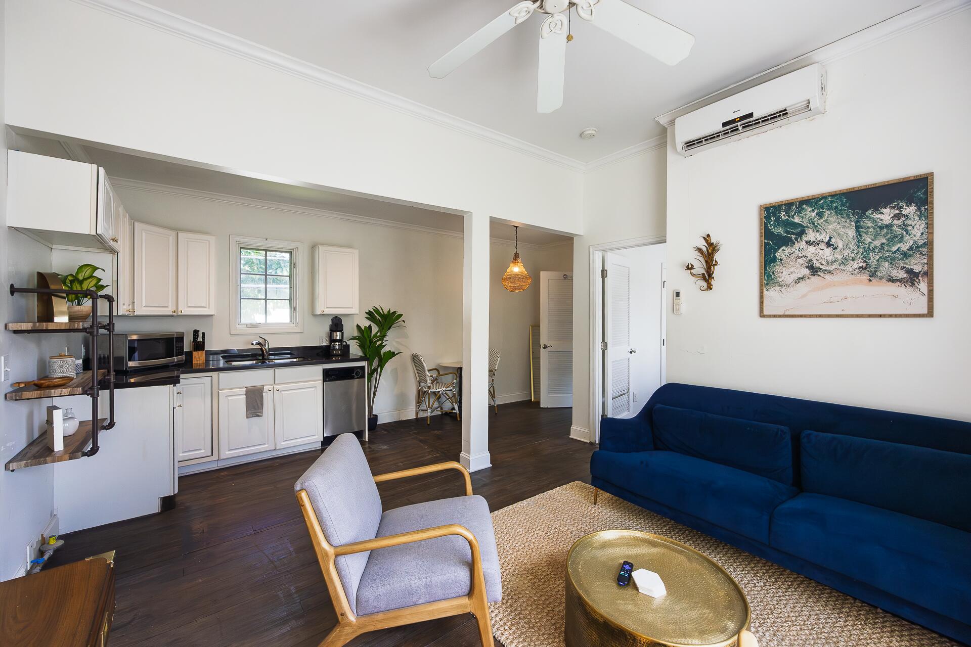 717 Forest Hill, West Palm Beach FL 33405