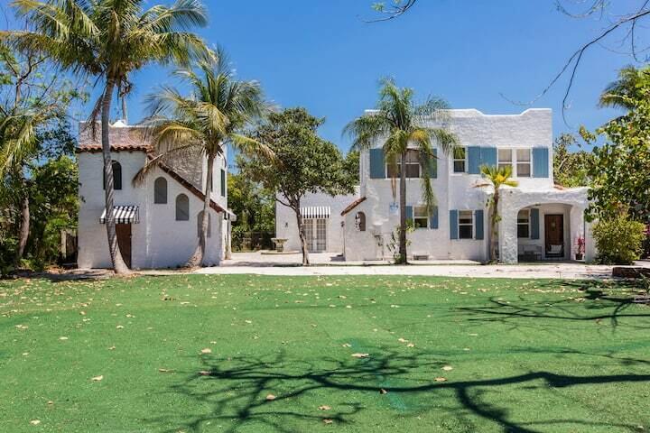 717 Forest Hill, West Palm Beach FL 33405